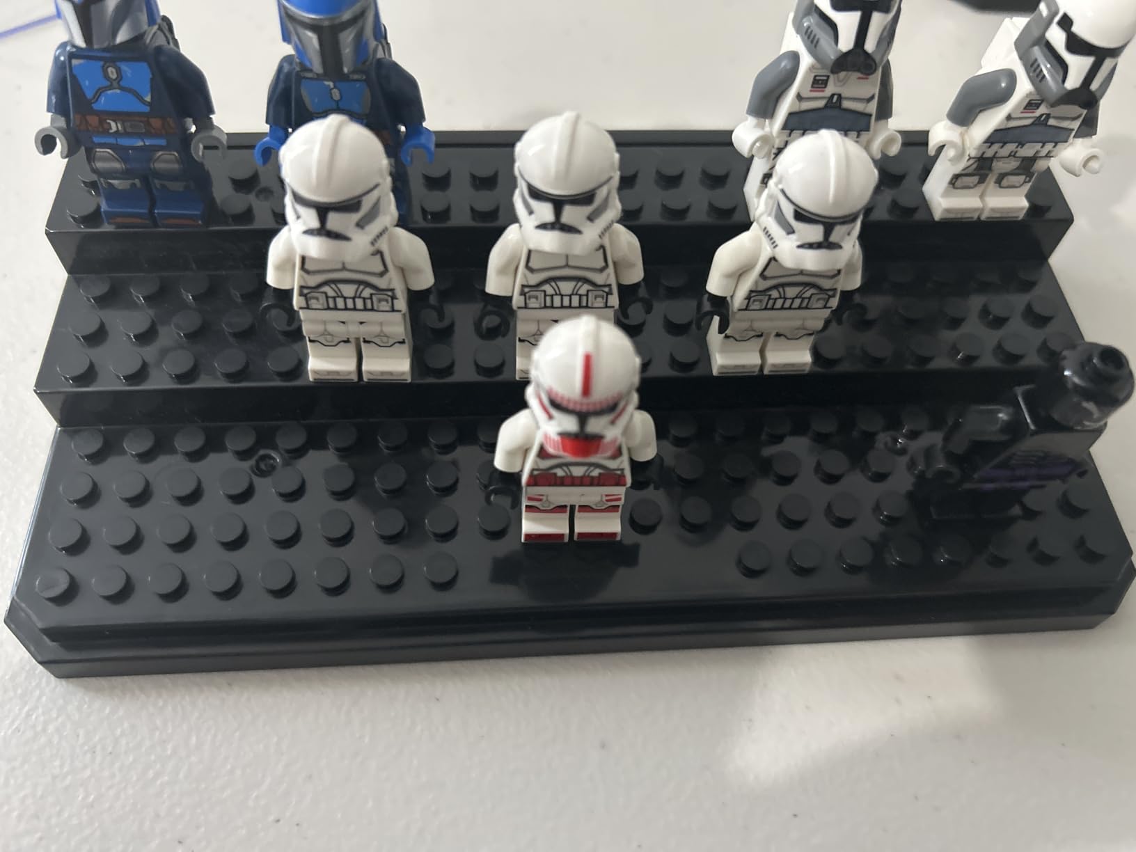 Minifigure Display Case for Action Figures Blocks, Dustproof Acrylic Display Box Storage with 3 Movable Steps for Collection Models Minifigures, Bricks Blocks Toys customer photo 2