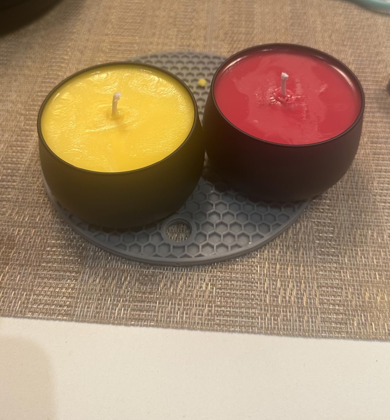SAEUYVB 5 lbs Soy Candle Wax for Candle Making, Natural Soy Wax Flakes with 20 Candle Wicks, 20 Wick Stickers and 2 Centering Devices customer photo 1