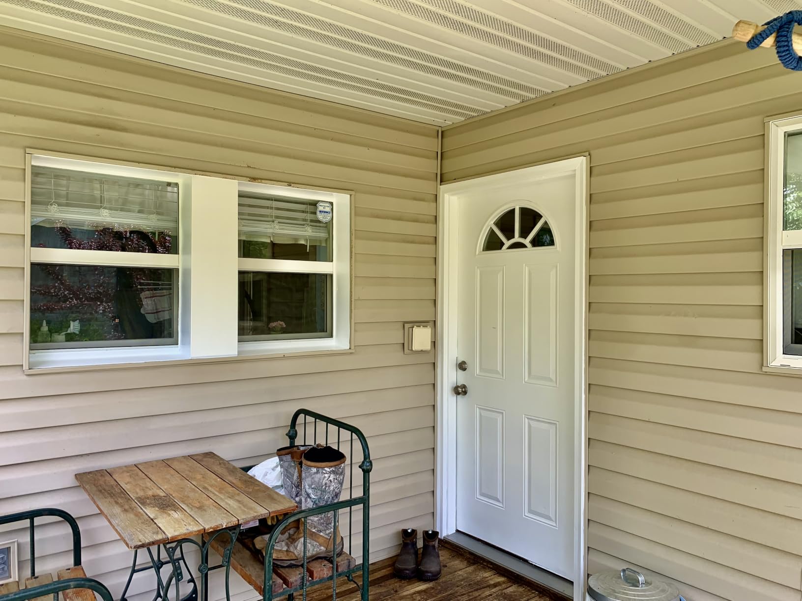 Rust-Oleum 369384 Advanced Dry Door & Trim Paint, Quart, Satin White customer photo 1