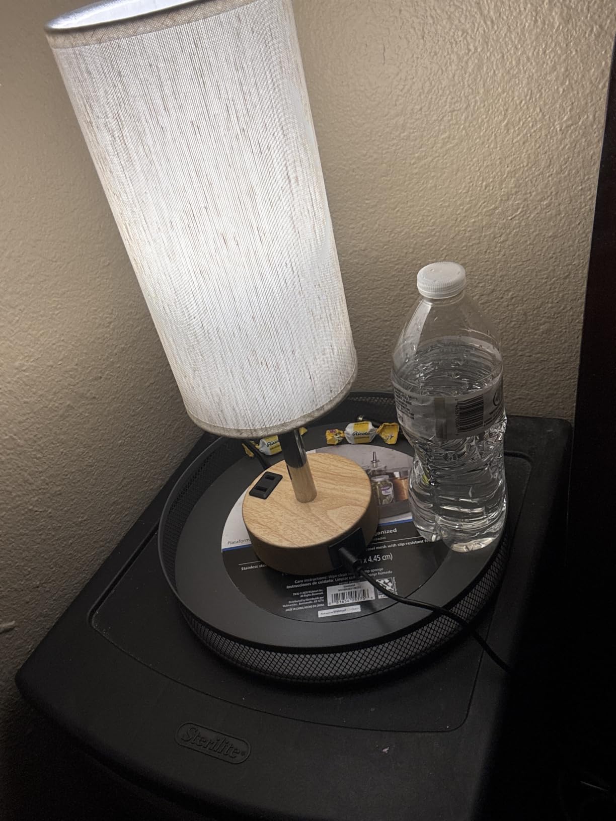 Fenmzee Bedside Table Lamp for Bedroom - 3 Way Dimmable Touch Lamp USB C Charging Ports and AC Outlet, Small Lamp Wood Base Round Flaxen Fabric Shade for Living Room, Desk, LED Bulb Included customer photo 1