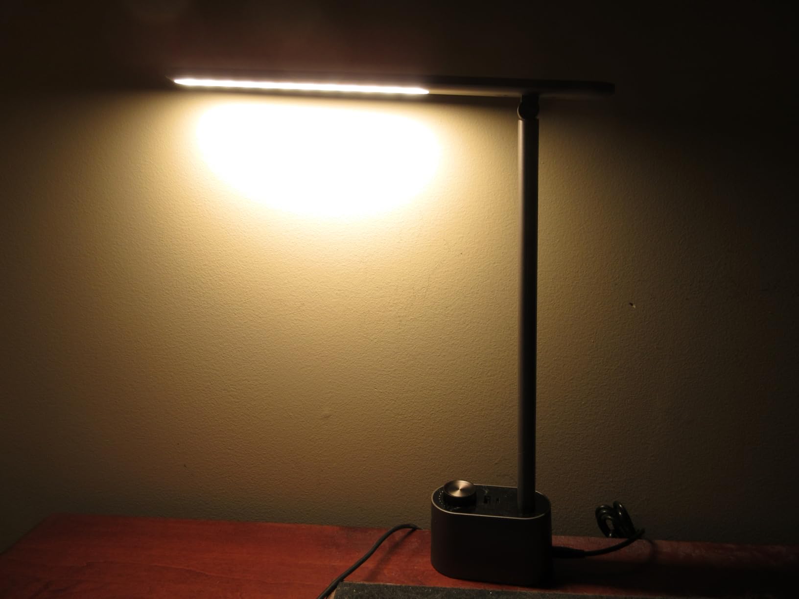 Honeywell HWT-H01 LED Desk Lamp Stepless Dimmable Table Lamp with USB A+C Dual Charging Port Eye-Caring Foldable Desk Light with 3 Color Modes for Home Office Bedroom Reading Study Sunturalux (Gray) customer photo 1
