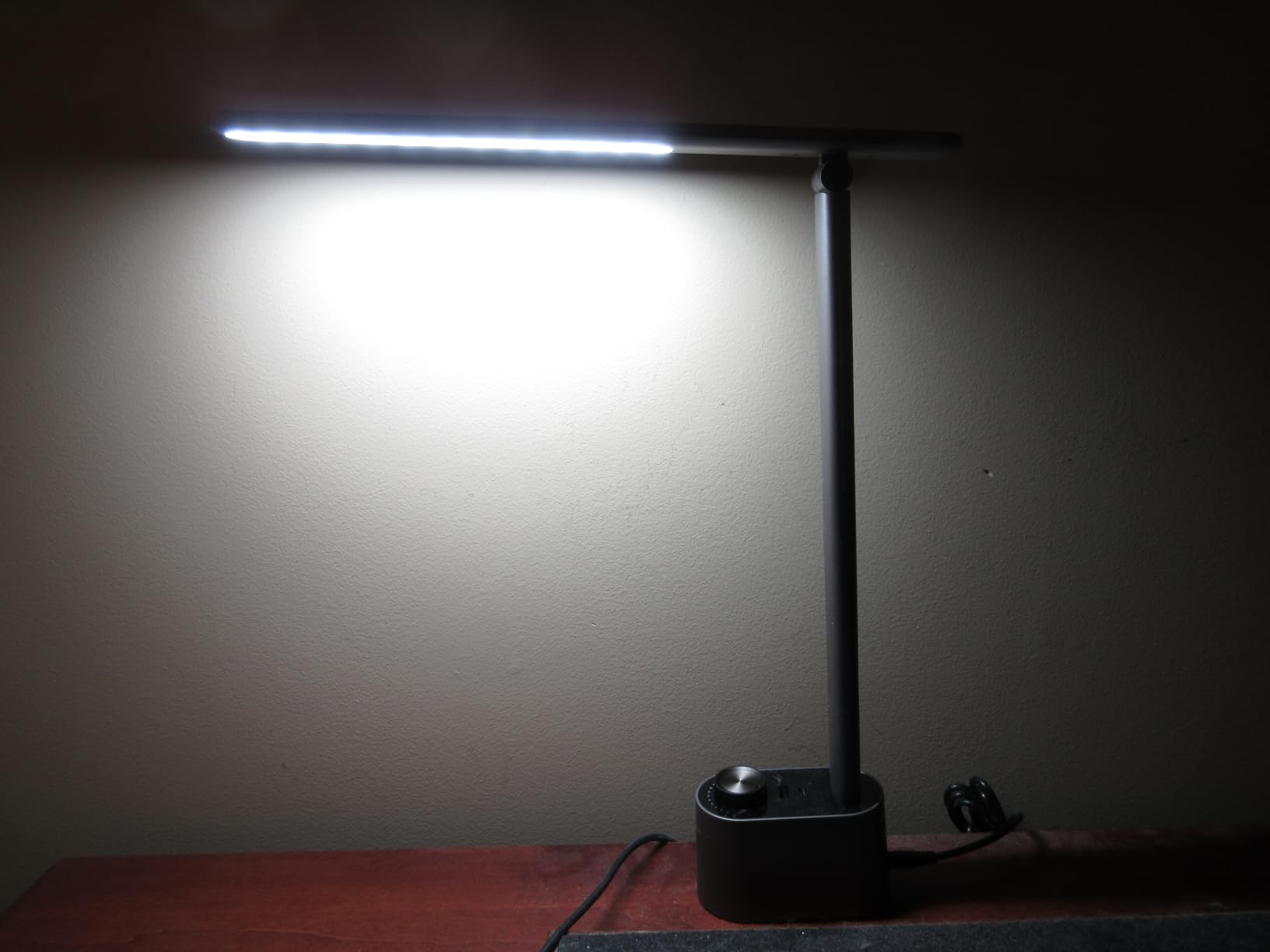 Honeywell HWT-H01 LED Desk Lamp Stepless Dimmable Table Lamp with USB A+C Dual Charging Port Eye-Caring Foldable Desk Light with 3 Color Modes for Home Office Bedroom Reading Study Sunturalux (Gray) customer photo 2