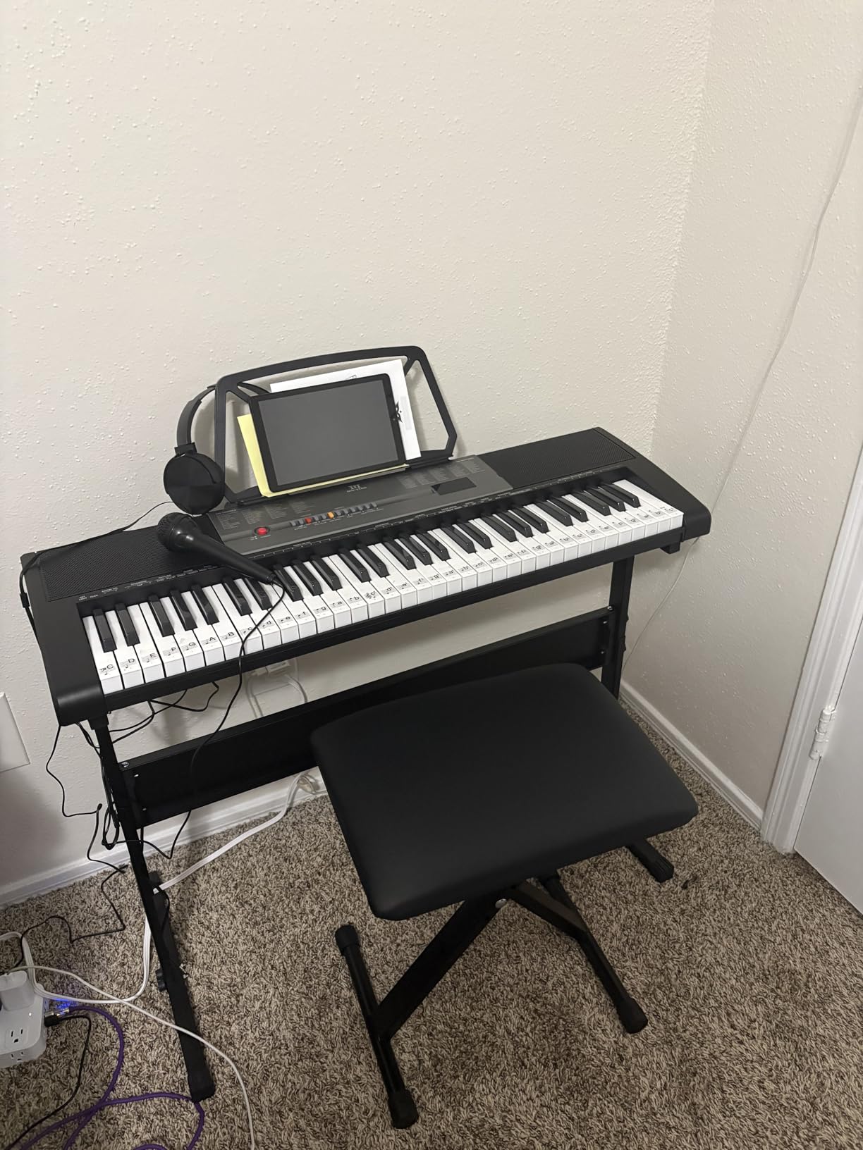 MUSTAR 61 Key Piano Keyboard, Electric Piano Keyboard with Lighted Up Keys, Learning Keyboards Piano for Beginners With Piano Stand, LCD Screen, Headphones, Microphone (Black with Stool) customer photo 1