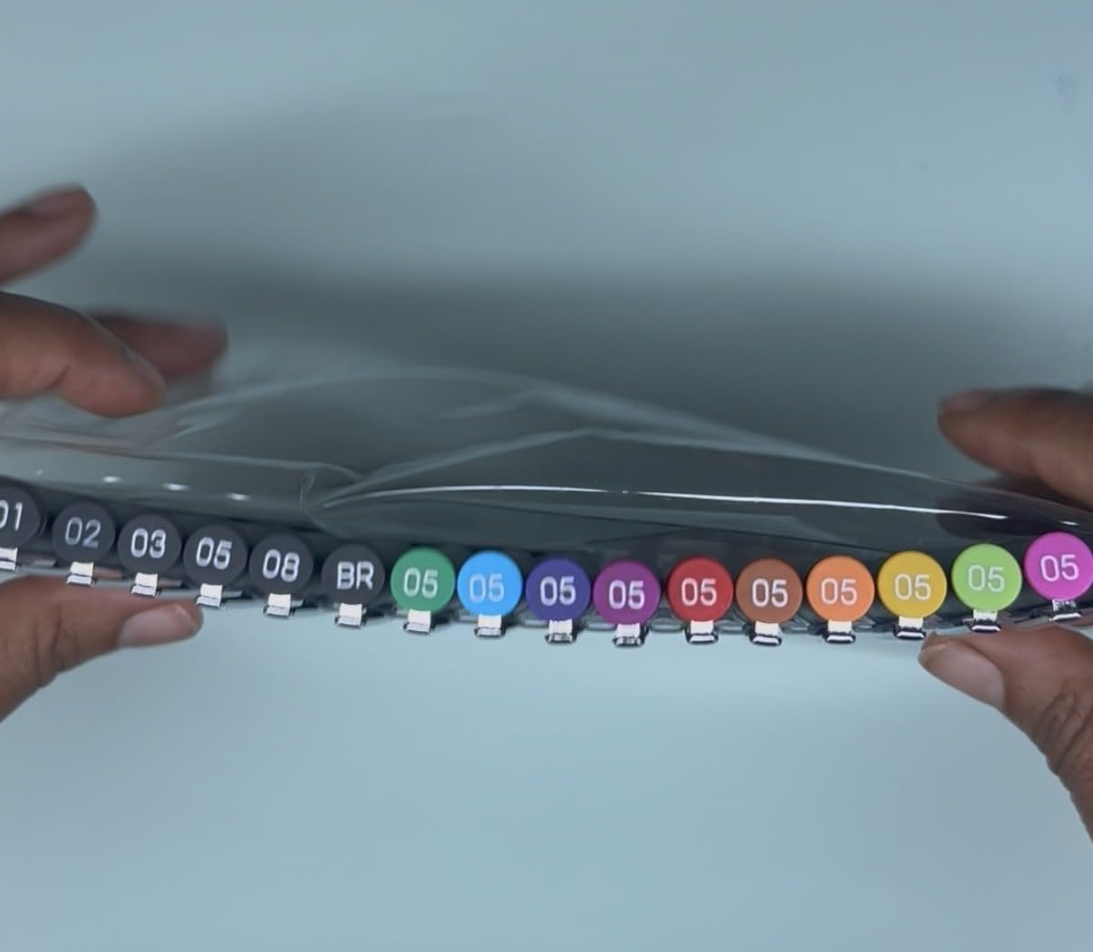 Ohuhu 18-Count Colored Micro Fineliner Pens for Artists Drawing & Sketching | 11 Colored Pens & 7 Assorted Point Sizes Black Micro Pen Waterproof for Journaling Anime Manga Beginners - Hana Highway customer photo 2