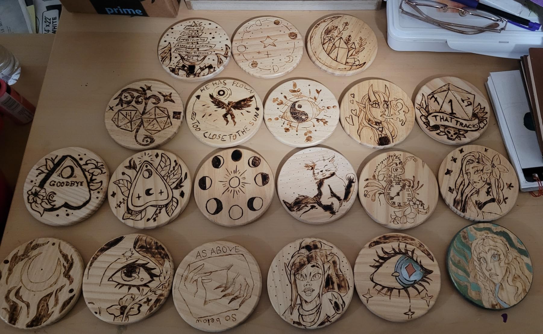 42 Pieces Unfinished Wood Coasters, 4 Inch Round Blank Wooden Coasters for Crafts with Non-Slip Silicon Dots for DIY Stained Painting Wood Engraving Home Decoration customer photo 1