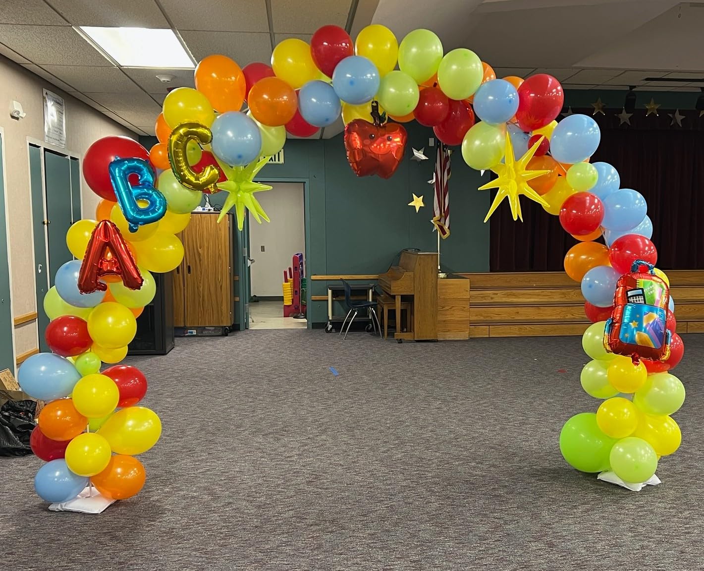 TEKXYZ Balloon Arch Stand Kit, 10FT Wide & 7.5FT High Adjustable Balloon Arch Frame, Ideal For Party Decorations, Not Include Balloons customer photo 1