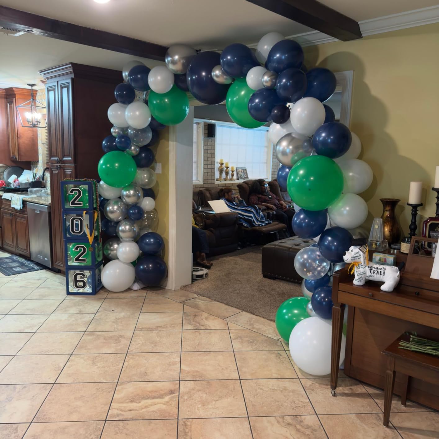 TEKXYZ Balloon Arch Stand Kit, 10FT Wide & 7.5FT High Adjustable Balloon Arch Frame, Ideal For Party Decorations, Not Include Balloons customer photo 2