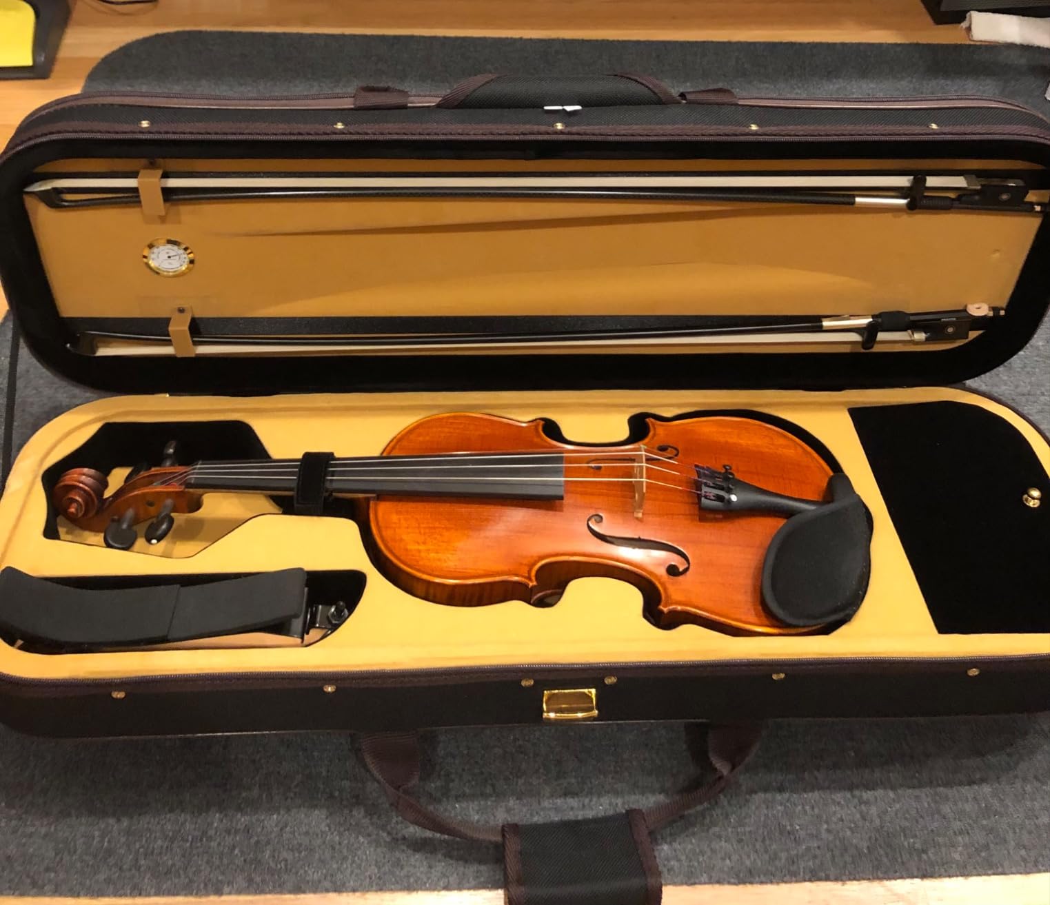 Violin Case 4/4 Full Size Hard Shell with Straps - Wooden Structure, Oxford Oblong Case for 4/4 Violin, Ideal for Students and Travel customer photo 1