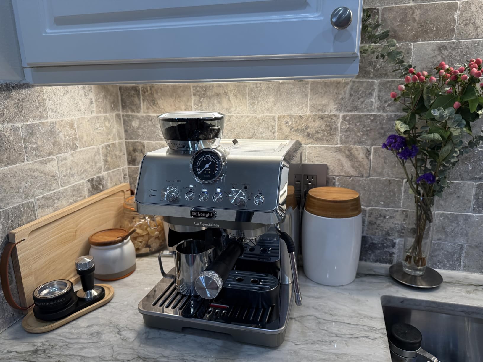 De'Longhi La Specialista Arte Evo Espresso Machine - Compact Cold Brew Coffee Maker with Grinder, Milk Steam Wand/Frother & Tamping Tools - Home Barista Kit for Lattes, Cappuccinos, Iced Coffee customer photo 1