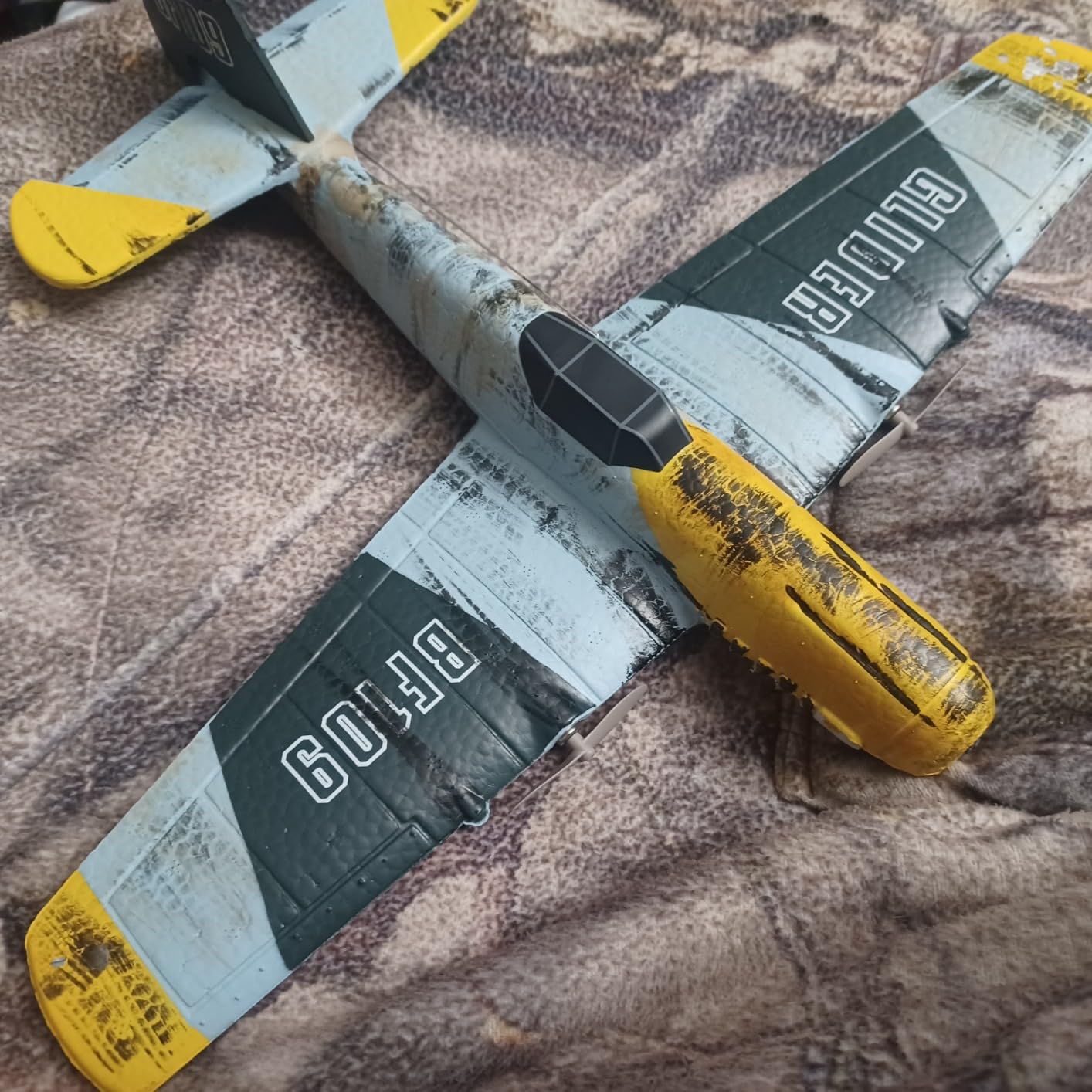 DEERC RC Plane 3 Channel BF-109 Remote Control Airplane Fighter Toys, 2.4GHz 6-axis Gyro Stabilizer RTF Glider Aircraft Plane with 2 Batteries, Easy to Fly for Adults Kids Beginners Boys customer photo 2