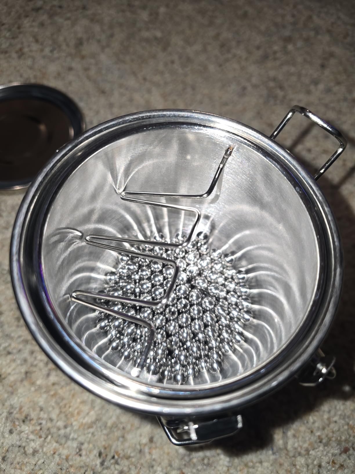Paint Brush Washer,Airtight Stainless Steel Brush Cleaner for Oil Painting Acrylic,Brush Washer with Cleaning Beads and Wringer customer photo 2