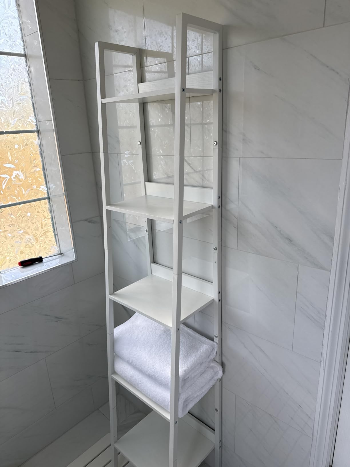 Yoobure Ladder Shelf, 5 Tier Tall Ladder Bookshelf Corner Shelf, Industrial Book Shelf Ladder Bookcase Narrow, Standing Storage Shelves Display Shelf for Bedroom Living Room Office Kitchen Bathroom customer photo 1