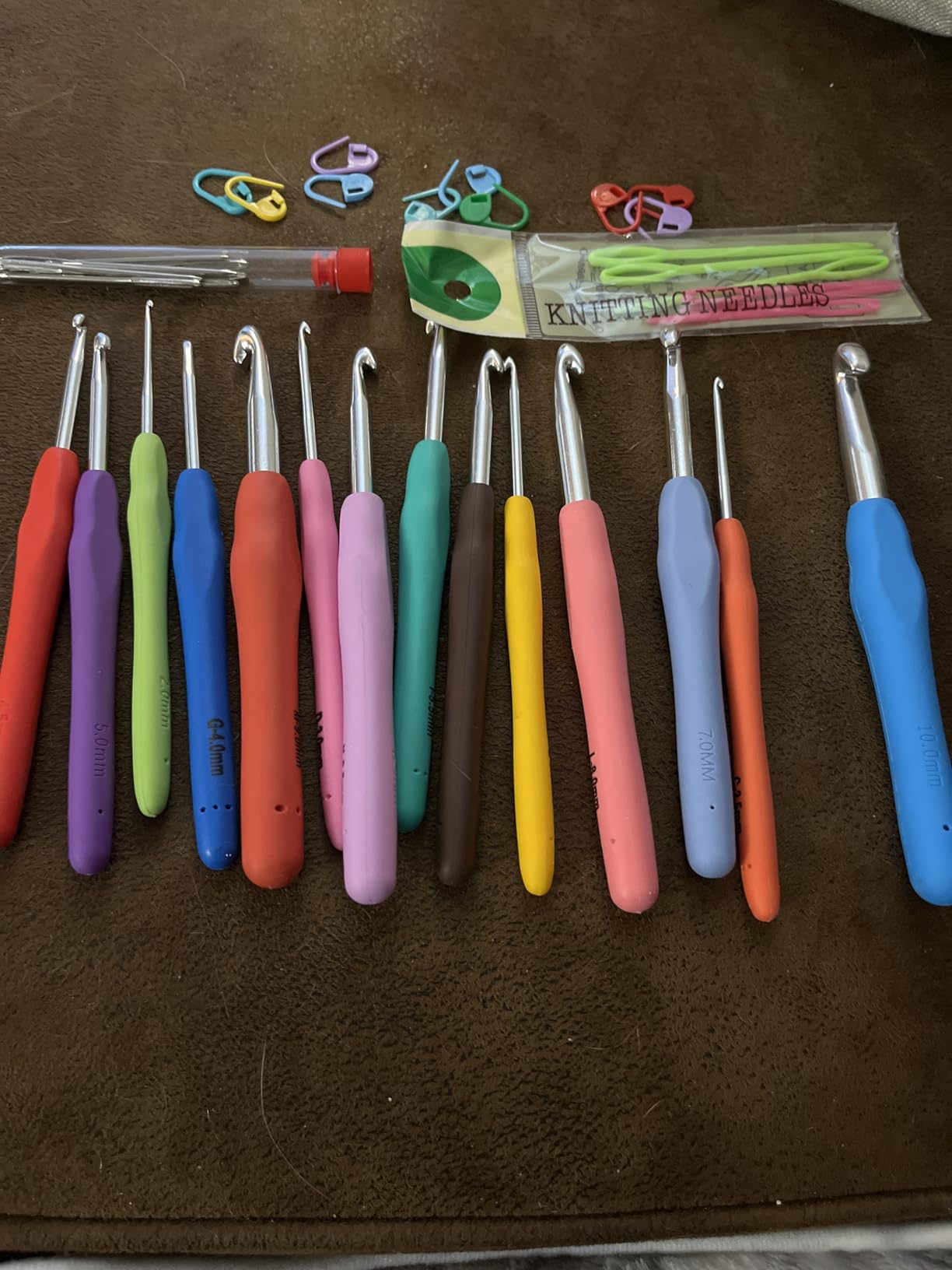 Crochet Hook Set, 14 Sizes Crochet Hooks for Arthritic Hands, Crochet Hooks Ergonomic Soft Grip with Case, Crochet Needles(Size B-Size N) customer photo 2
