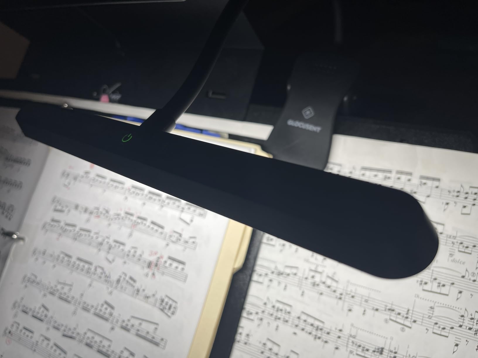 Glocusent Rechargeable Music Stand Light, 4000mAh Piano Light with EVA Case | 57 LED Piano Light, 3 Colors & 5 Brightness Piano Lamp,140Hrs Runtime, Ideal Gift for Musician/Piano Player/Piano Teacher customer photo 1