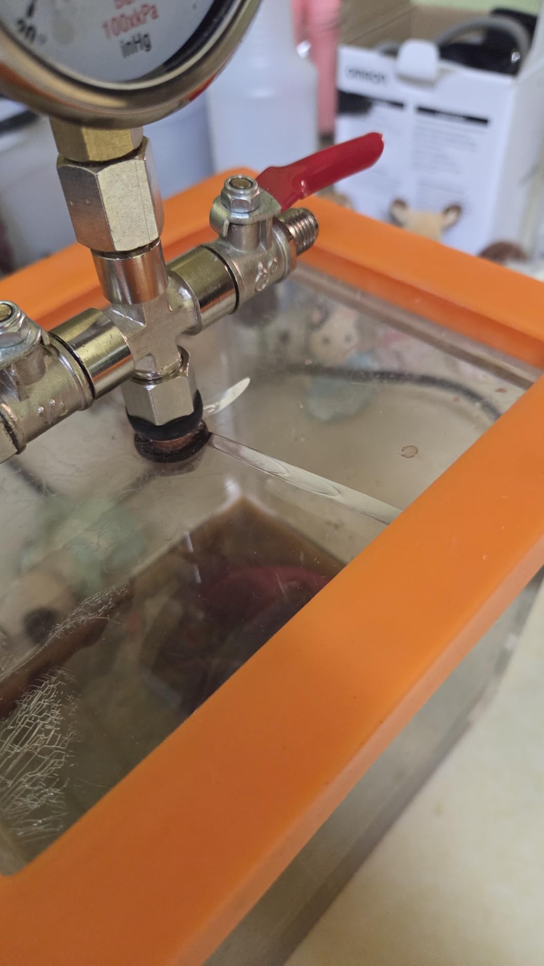 BACOENG 1.5 Gallon Acrylic Vacuum Chamber, Degassing Chamber Kit for Resin, Silicone and Epoxies customer photo 1