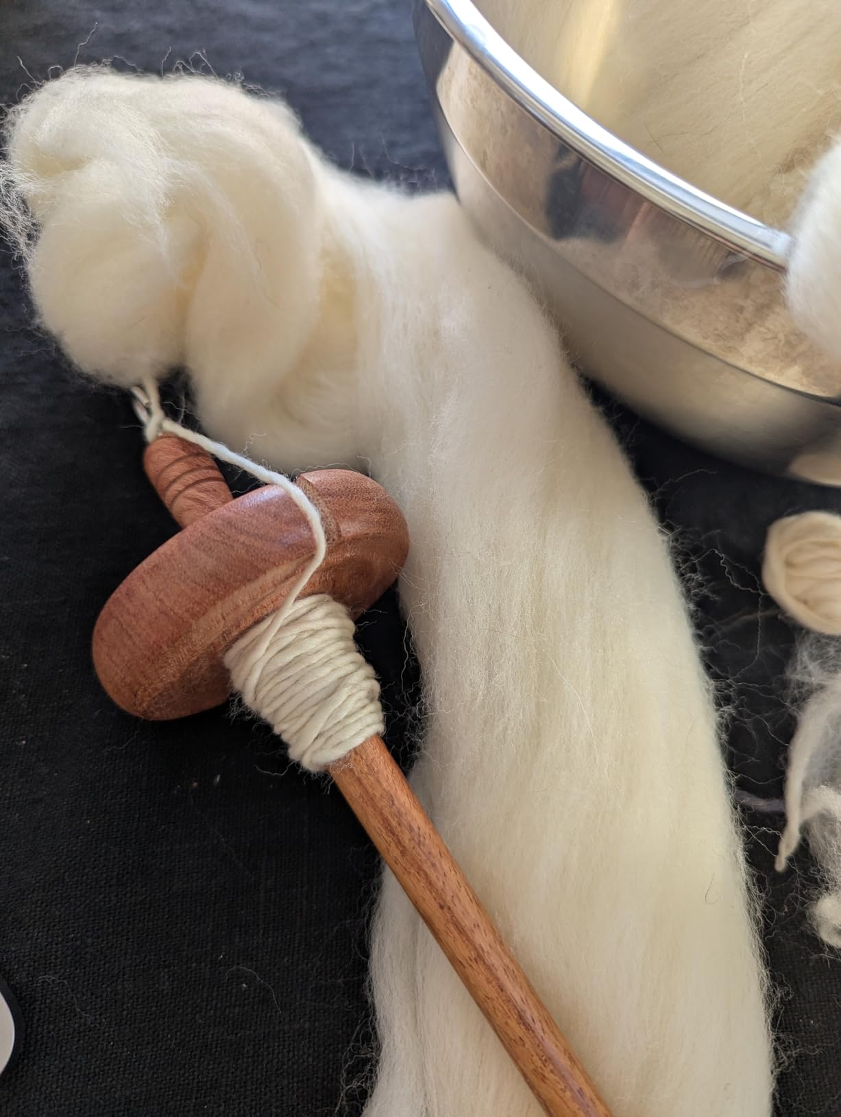 SAVINA Wooden Hardwood Drop Spindle Top Whorl Yarn Spinner Wheel for Beginners & Advanced,Hand Spinning, Spin Roving into Yarn - Ideal for Sewing Projects customer photo 1