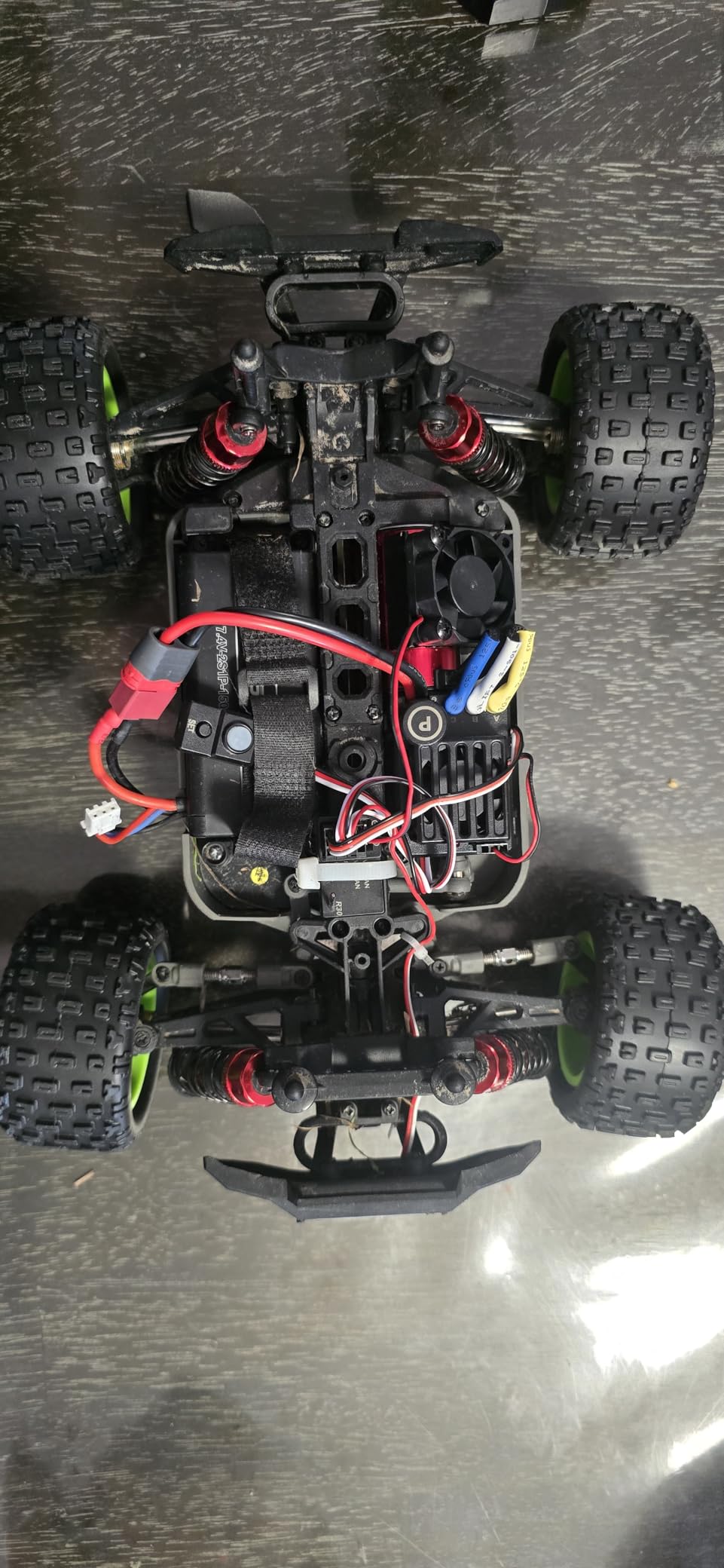 Jetwood 1/16 RC Car for Boys and Adults, 38kph 4WD Ready to Run Hobby RC Truck with 2 Batteries, Off Road Remote Control Monster Truck Gifts for Kids, JC16W customer photo 1