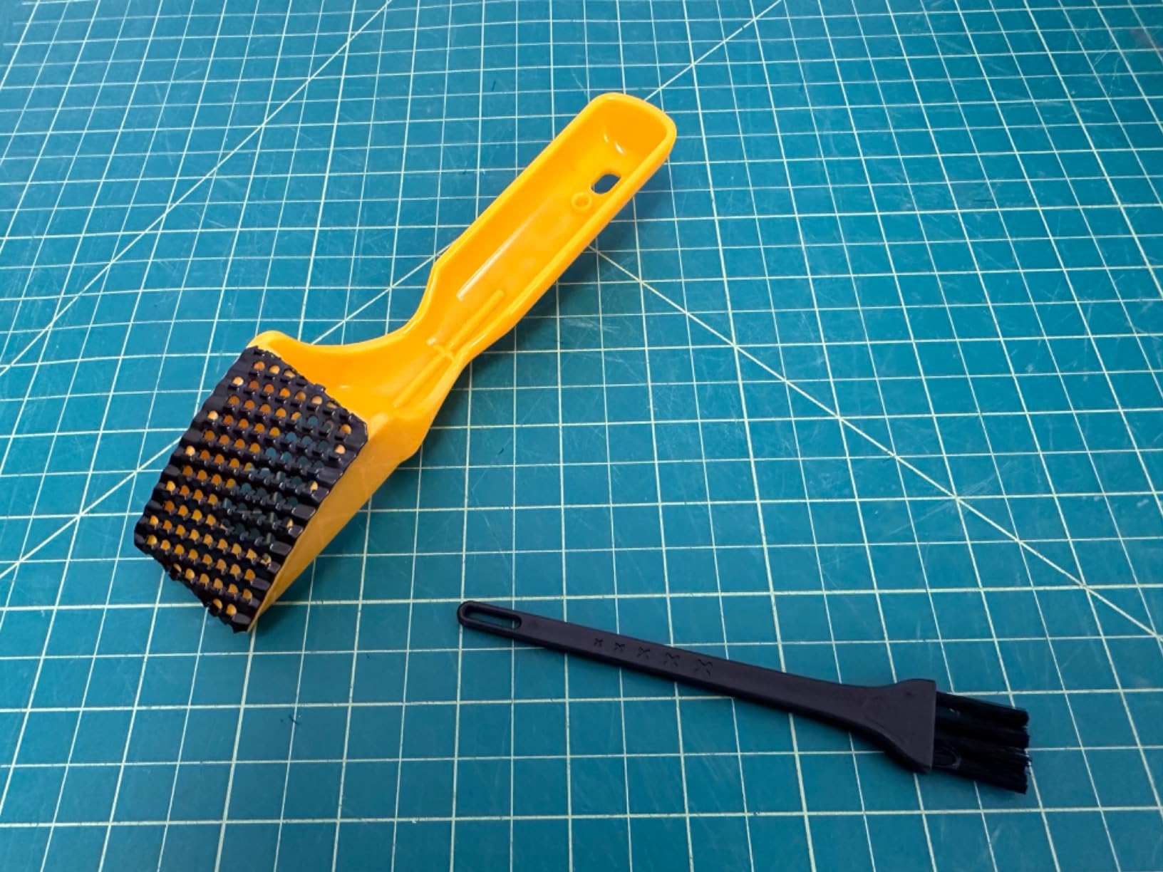 AEROVA Pottery Shaper Tool Clay Tool with Cleaning Brush for Sculpture and Shaving for Artists customer photo 2