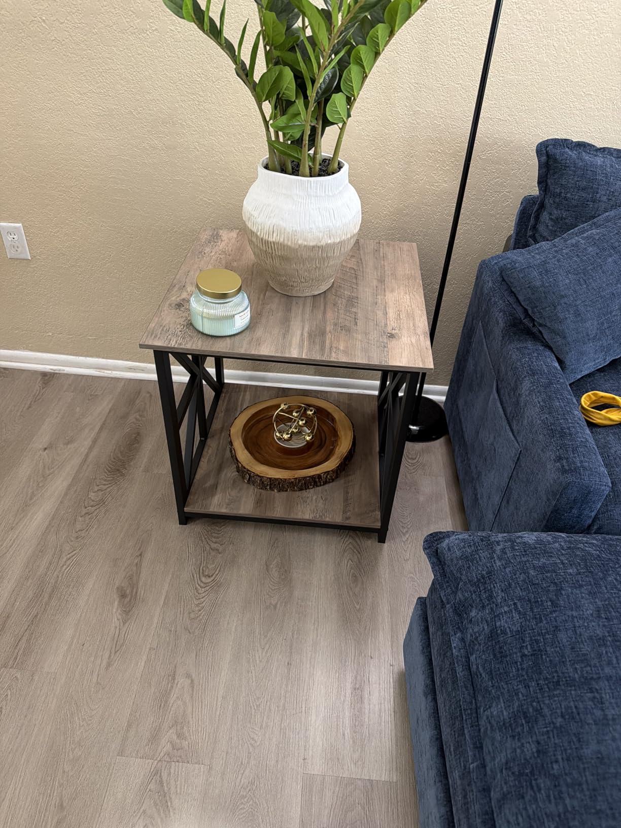 GreenForest Large End Table with X-Shaped Metal Frame for Living Room, Modern Side Table for Bedroom Office, 2-Tier Storage Shelf Nightstand, Scratch-resistant Sofa Table, Grey Wash 24 inch customer photo 1