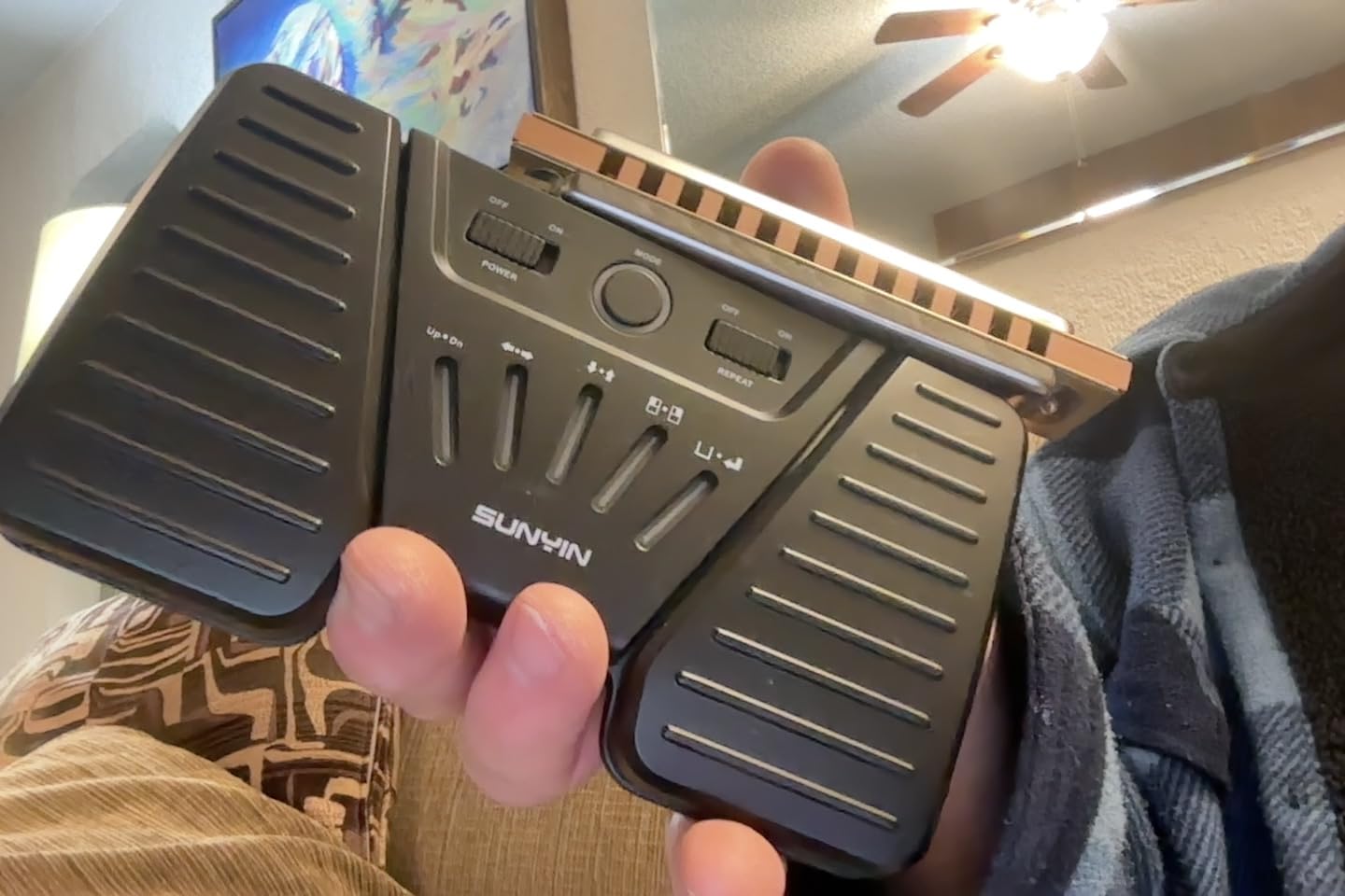 Wireless Page Turner Pedal Bluetooth Foot Pedal Music Page Turner for Phones Ipad Tablets Phone Rechargeable Hands-Free customer photo 1