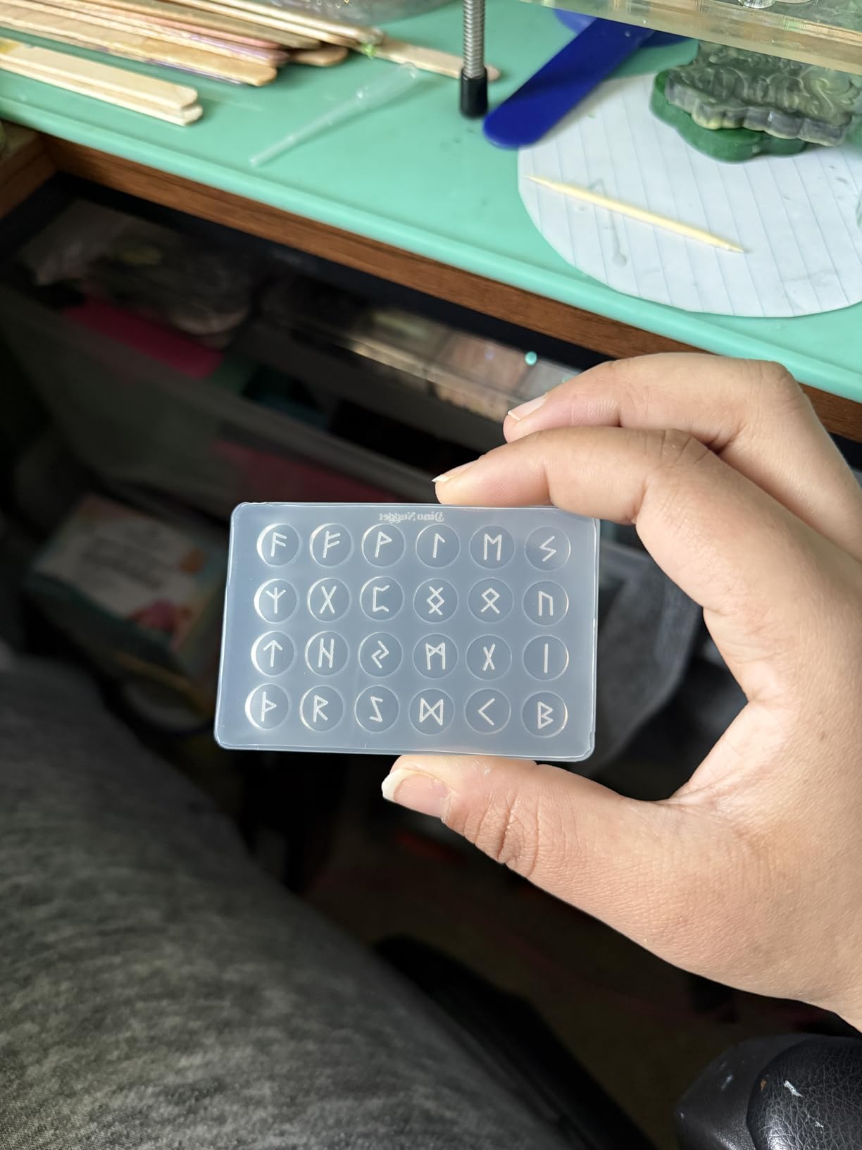 LET'S RESIN Silicone Mold Making Kit 36oz, 20A Silicone Rubber | Flexible & Bubble Free, Translucent & 4H Fast Cure Liquid Silicone for Mold Maker, Mixing Ratio 1:1 customer photo 1