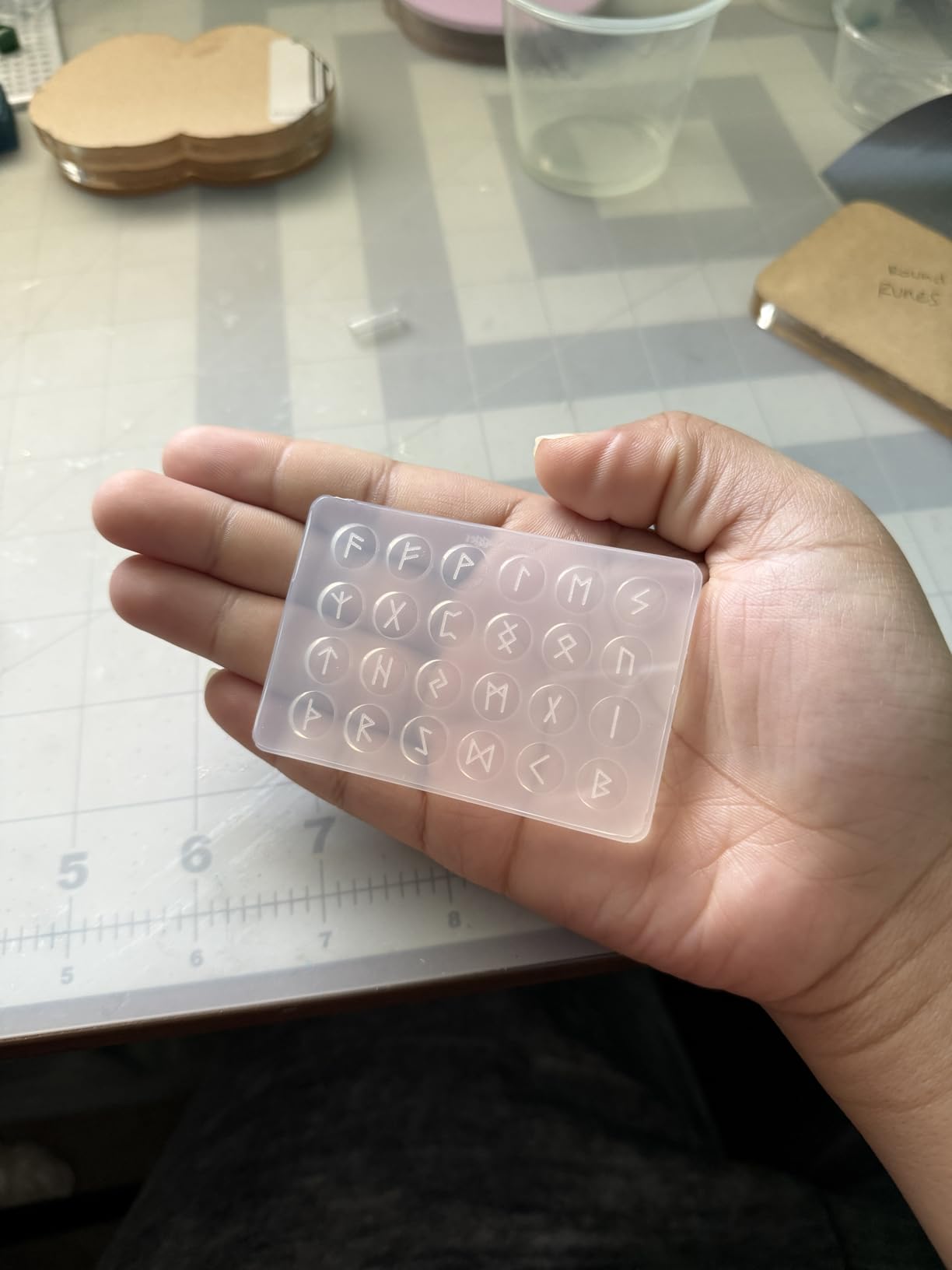 LET'S RESIN Silicone Mold Making Kit 36oz, 20A Silicone Rubber | Flexible & Bubble Free, Translucent & 4H Fast Cure Liquid Silicone for Mold Maker, Mixing Ratio 1:1 customer photo 2