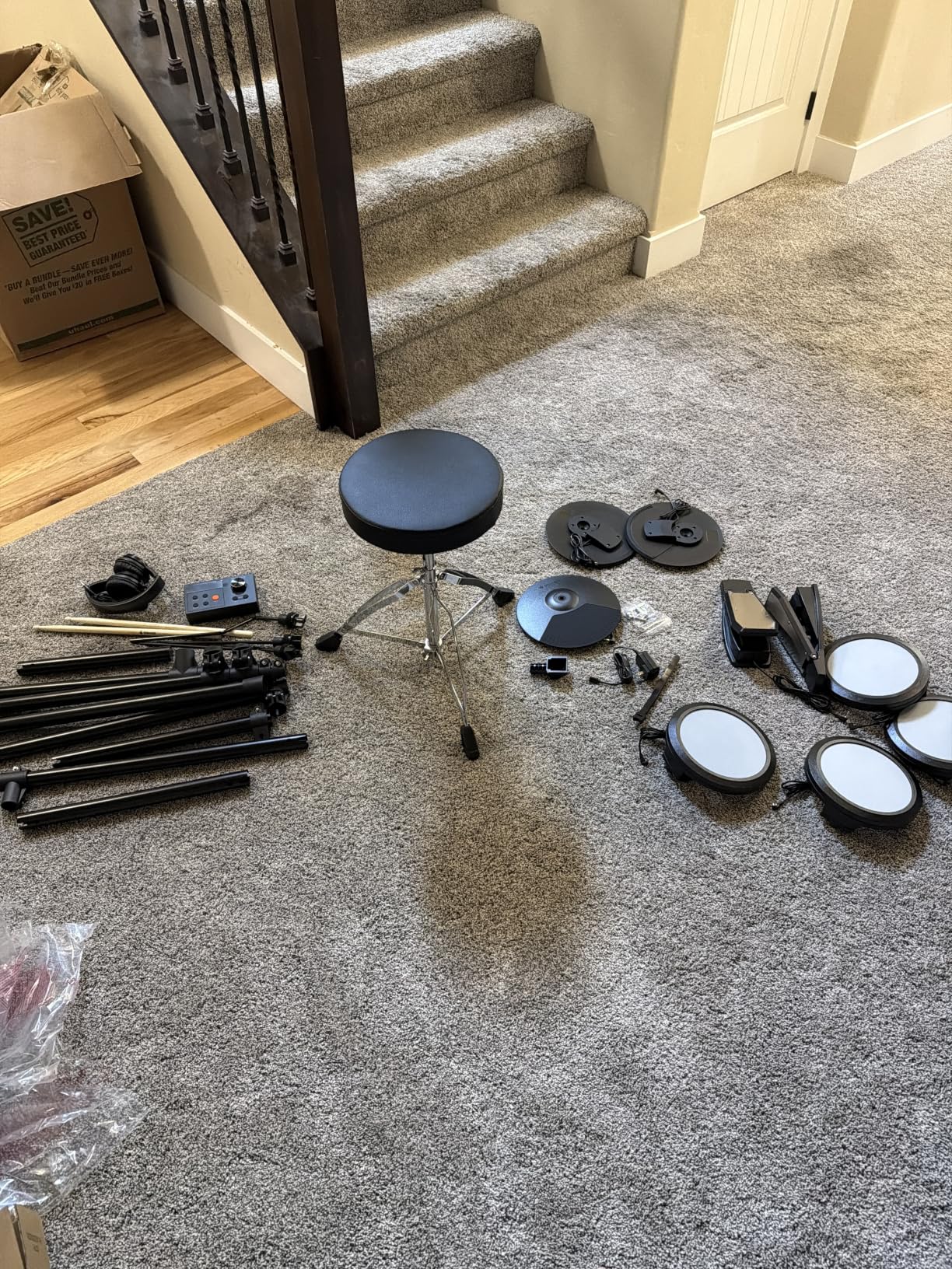 Donner Electric Drum Set, DED-70 Electronic Drum Kit for Beginner with 150 Sounds, 4 Quiet Mesh Pads, 9