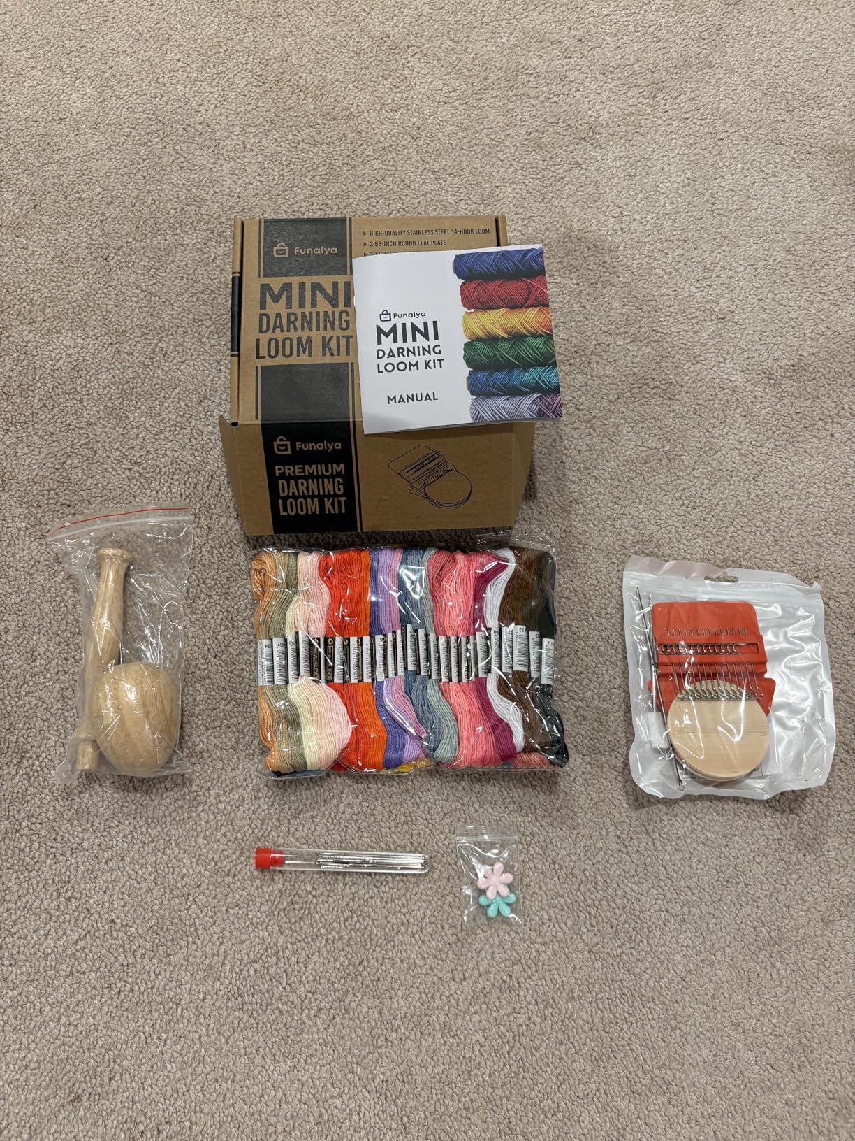 Funalya Complete Darning Kit, Loom, Egg, 14 Hooks, 50 Threads, Guide customer photo 2