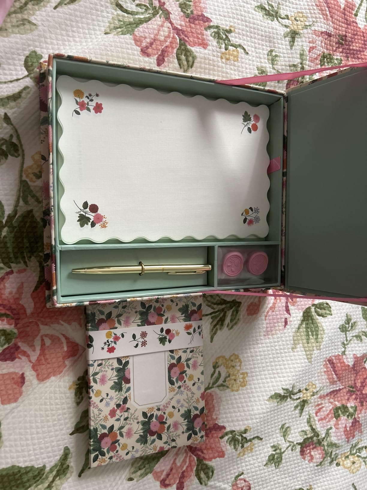 RIFLE PAPER CO. Letter Writing Set | Collection Includes Letter Paper, Envelopes, Pen, and Wax Seals, Send a Thoughtful Message on Any Occasion, Hydrangea customer photo 1