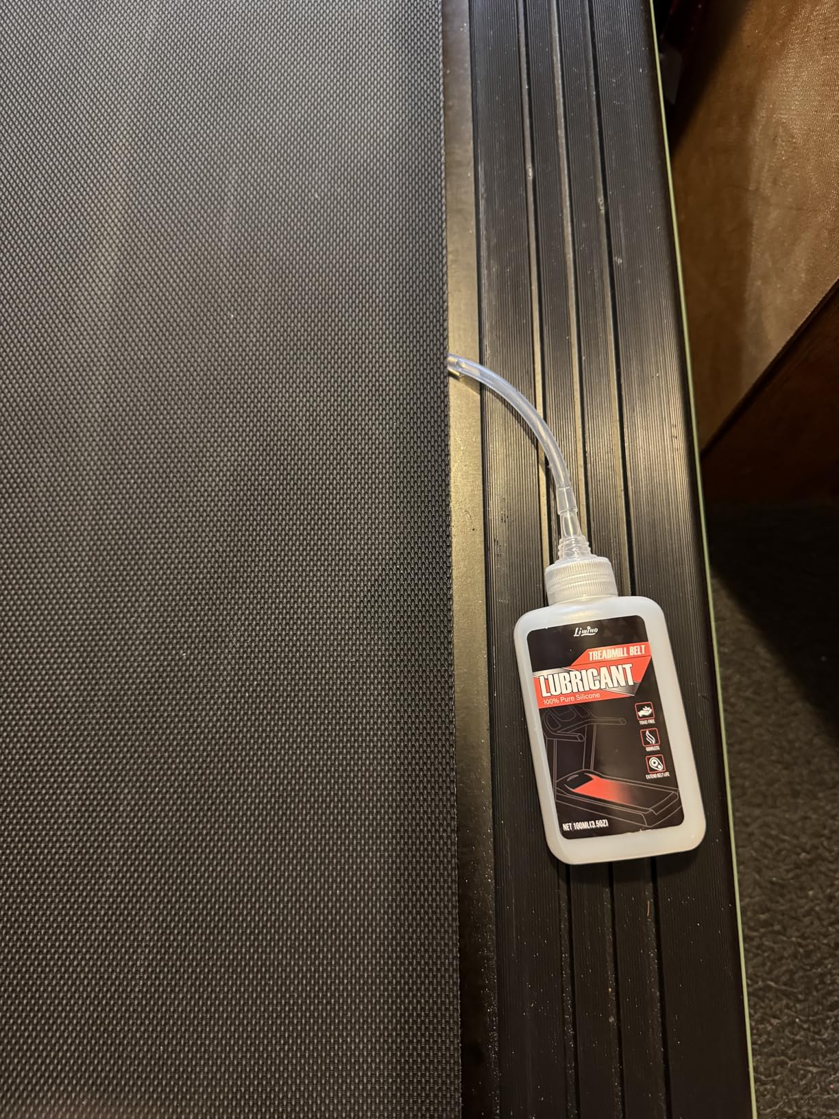 Treadmill Lubricant for Belt - 200ml 100% Pure Silicone Treadmill Oil, Fitness Equipment Lubricant, Full Belt Width Lubrication, Silicone Treadmill Lube with Soft Tubes, Easy to Apply, Noise Reduction customer photo 1