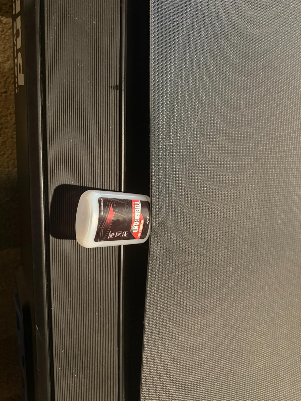 Treadmill Lubricant for Belt - 200ml 100% Pure Silicone Treadmill Oil, Fitness Equipment Lubricant, Full Belt Width Lubrication, Silicone Treadmill Lube with Soft Tubes, Easy to Apply, Noise Reduction customer photo 2