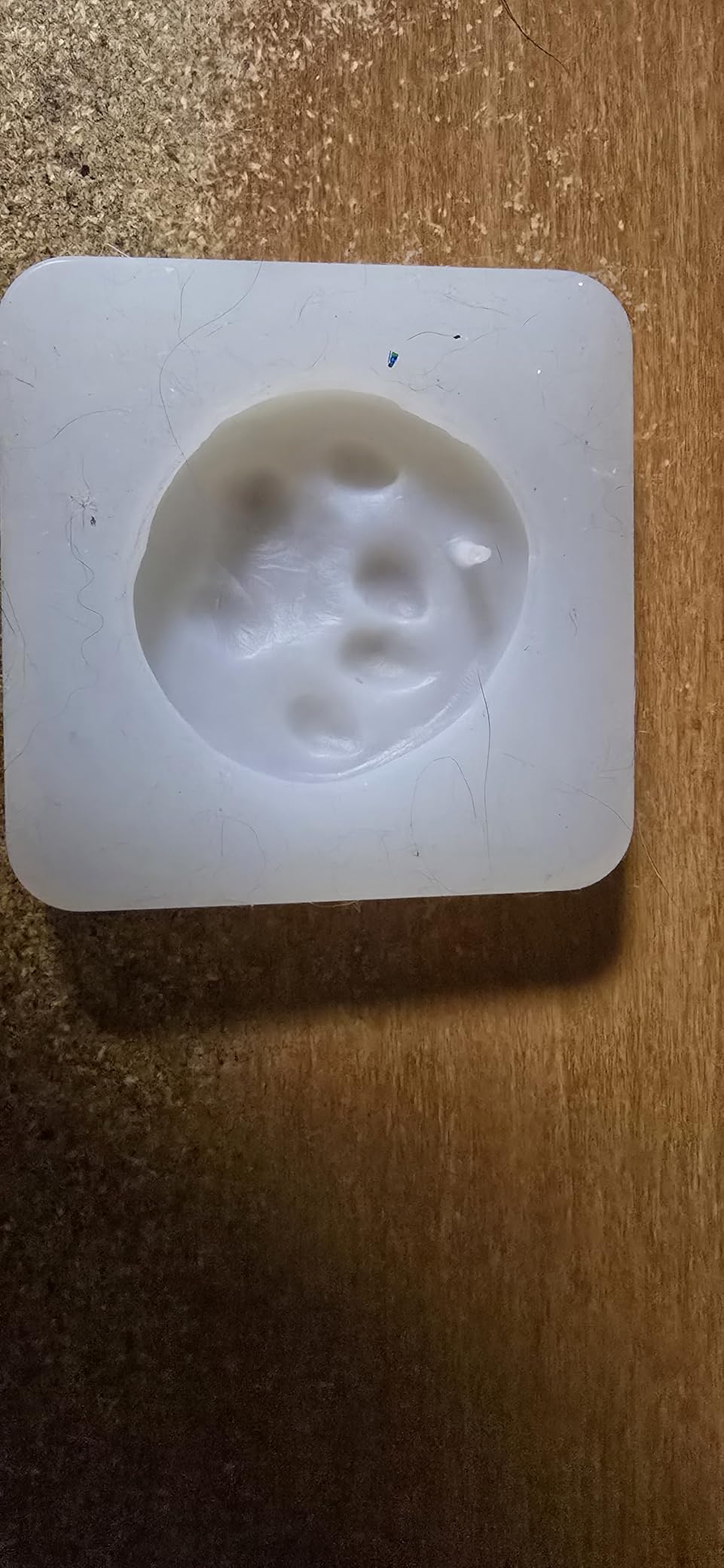 Platinum Silicone Mold Making Kit 16 oz, 15A, 1:1 Self-Degas | 16 oz platinum silicone, 1:1 mix, flexible 15A, self-degassing flow and fine-detail casting for reusable craft molds. customer photo 1