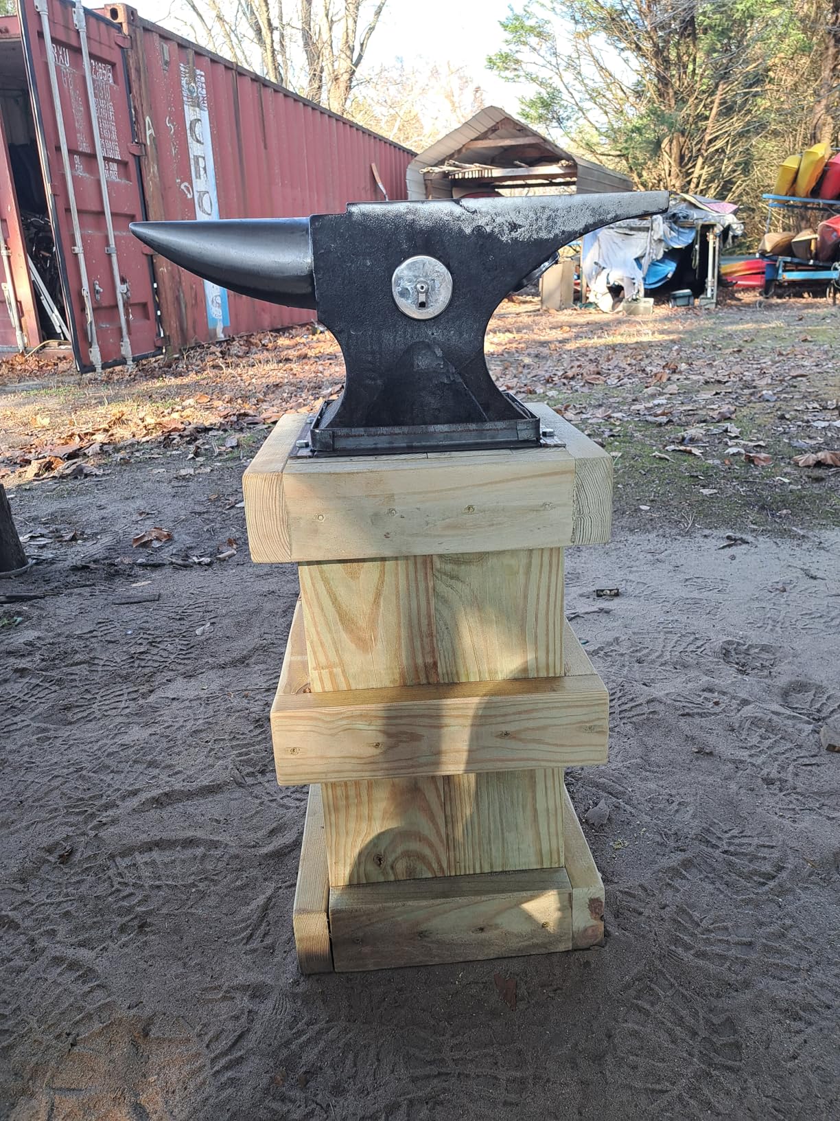 110Lbs Cast Steel Anvil, Single Horn Anvil, High Hardness Round Horn Anvil Blacksmith with Large Countertop and Stable Base, Metalsmith Tool for Bending and Shaping, Black customer photo 1