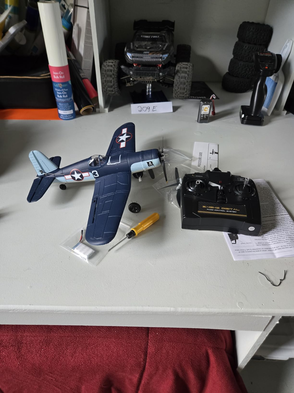 volantexrc RC Plane for Beginners, 4CH WWII RC Airplane T28 Trojan with Aileron, 2.4Ghz Remote Control Plane with Xpilot Self Righting&One Key Aerobatic for Adults (761-9 RTF Yellow) customer photo 1