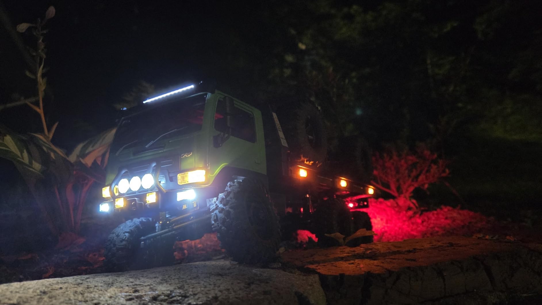 HOBBYPLUS ARKTOS 6x6 V1.5 CR18P Rock Crawler RTR All Terrain - Remote Control Car, Rock Crawler 1/18 Scale 6WD 2 Speed Transmission Off Road for Adults, RC Hobbyists (Tan) customer photo 1