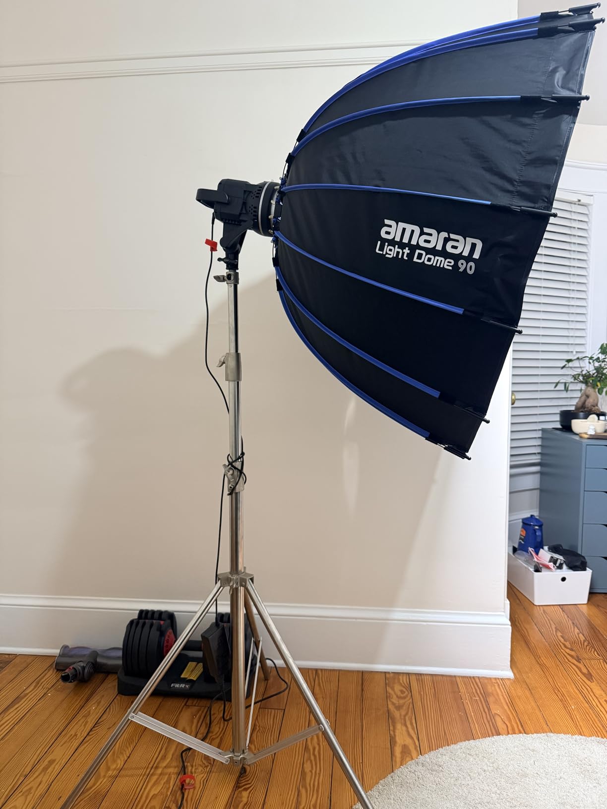Aputure Light Dome Amaran Softbox 60cm (2ft) Circular Bowens Mount with Honeycomb Grid customer photo 1