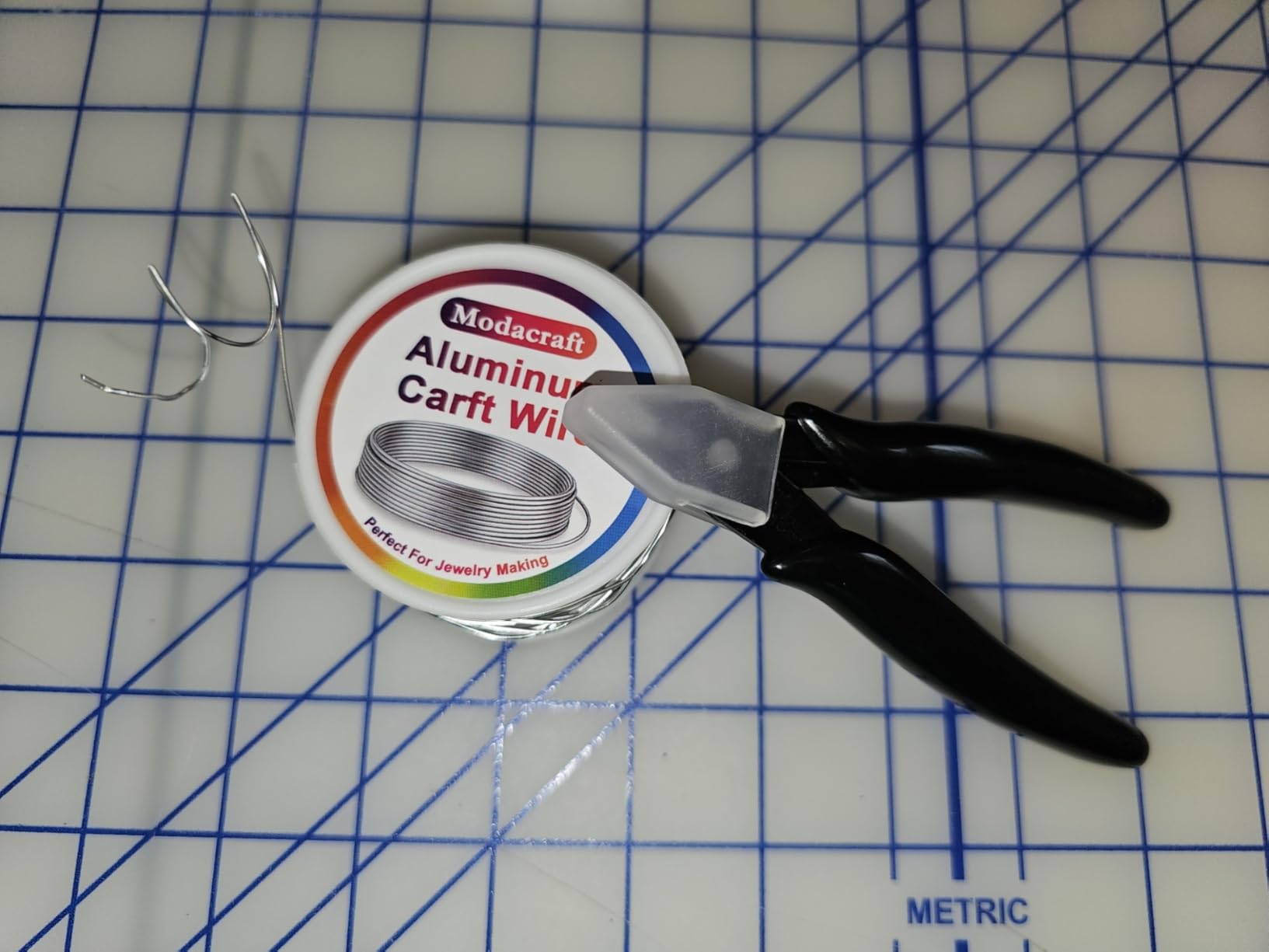 Modacraft 9 Gauge Aluminum Craft Wire - 55FT 3mm Bendable Armature Wire with 5-Inch Micro Flush Cutter - Perfect for Sculpting, Jewelry Making, Doll Making, Bonsai Training, and DIY Crafts customer photo 1