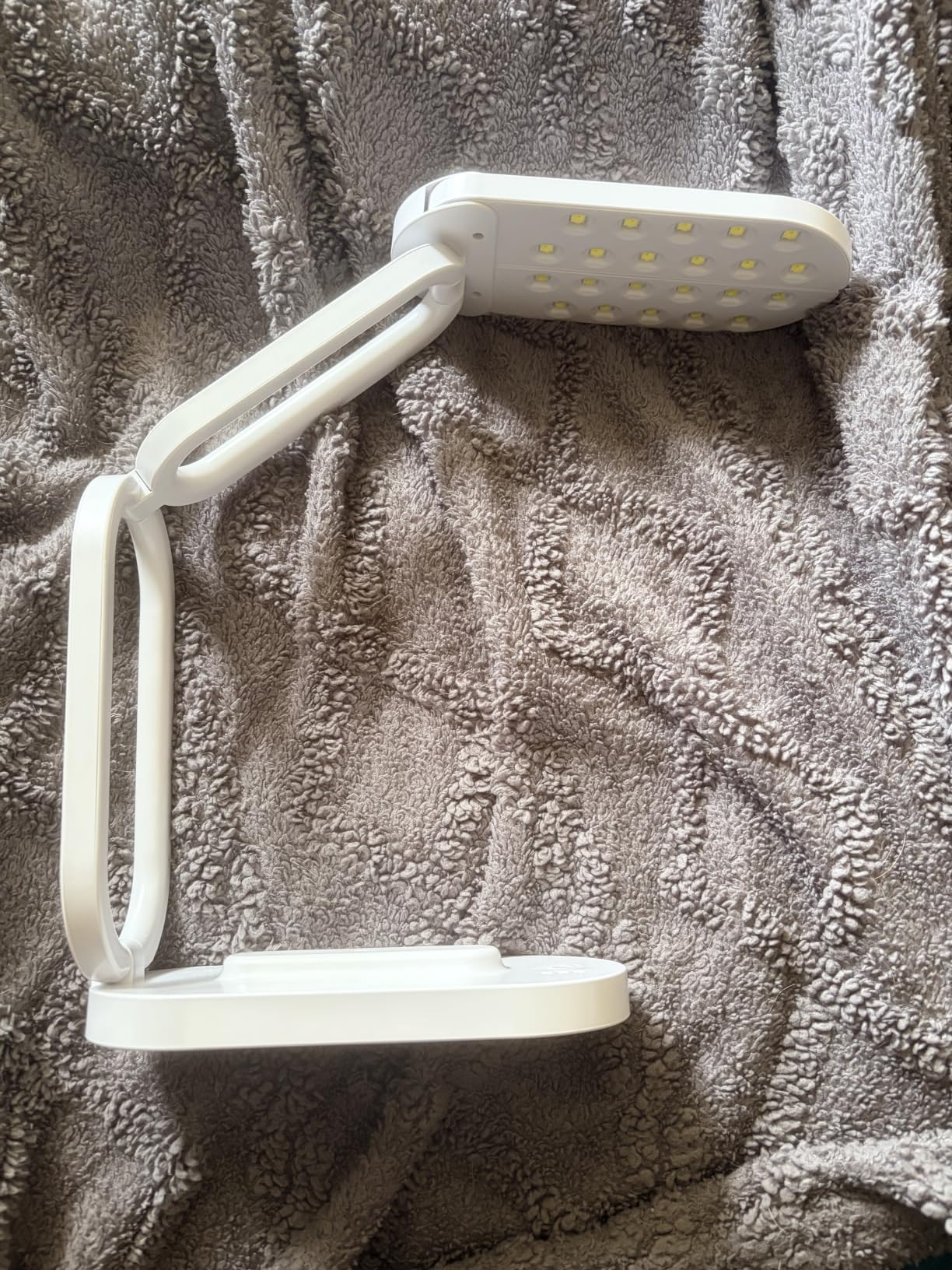 LKE UV Light for Resin, 4000mAh (3-Hour) Cordless Foldable Lamp, 365nm-405nm | Height & Angle Adjustable, 2/3/5min Timer, 22 LEDs, Expands to 12.4 inches, for Jewelry Molds Crafts customer photo 1