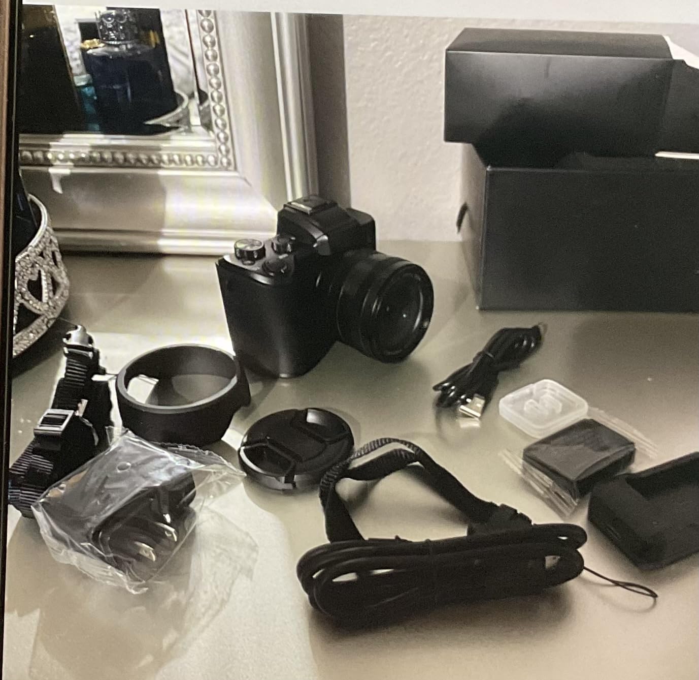 8K Digital Cameras for Photography, 2026 Autofocus 88MP WiFi Professional Photography Camera with Dual-Lens for YouTube, 16X Digital Zoom, TF Card, Lens Hood, Touch Screen, 2 Batteries & Charging Stand customer photo 2