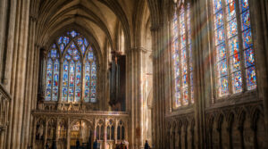 the history of stained glass as an art form