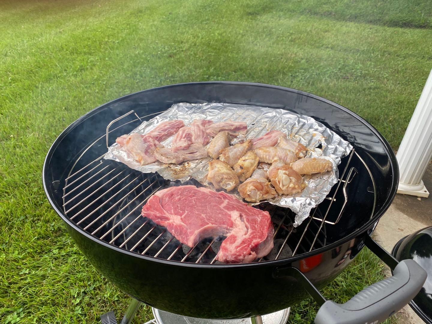 Weber® Original Kettle Charcoal Grill, 22-Inch, Black customer photo 1