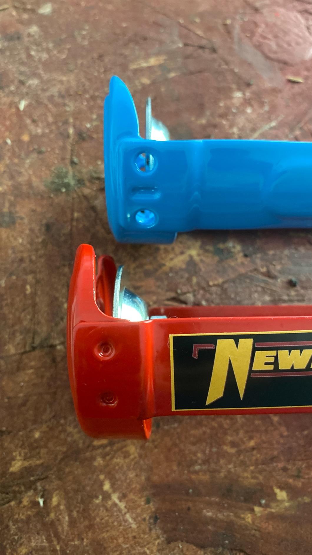 Newborn 250 Super Smooth Rod Revolving Frame Caulking Gun, 1/10-Gallon Cartridge Capacity, 18:1 Thrust Ratio customer photo 1