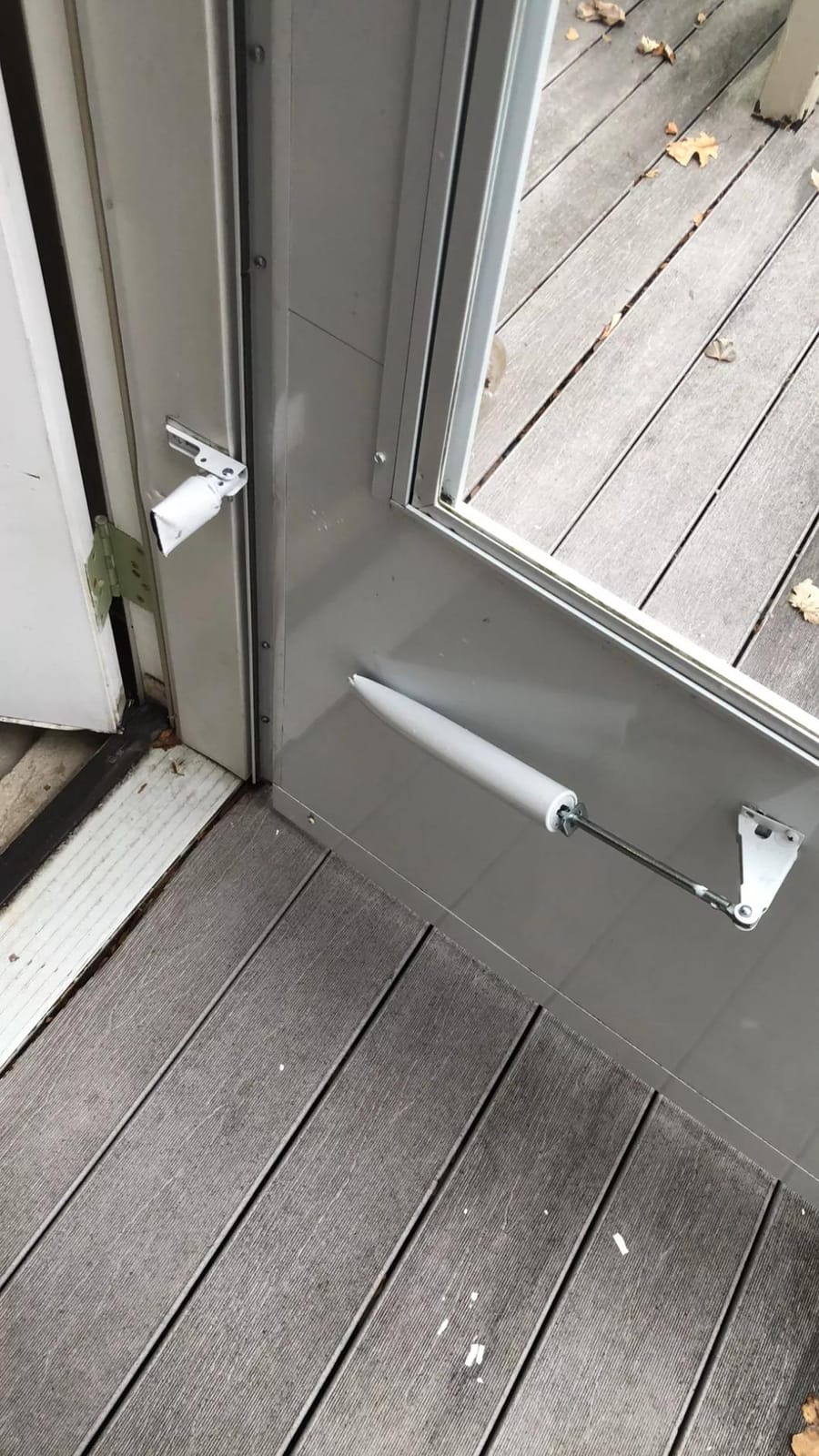 Wright Products Standard Duty Pneumatic Screen & Storm Door Closer - Adjustable Closing Speed, Quiet Operation, Easy Installation (Transitional, White) customer photo 2