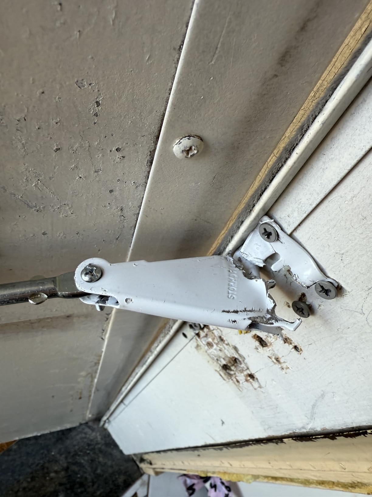 Wright Products Heavy-Duty Pneumatic Storm Door Closer – Durable, Adjustable, Quiet-Closing with Hold-Open Feature (Transitional, White) customer photo 1