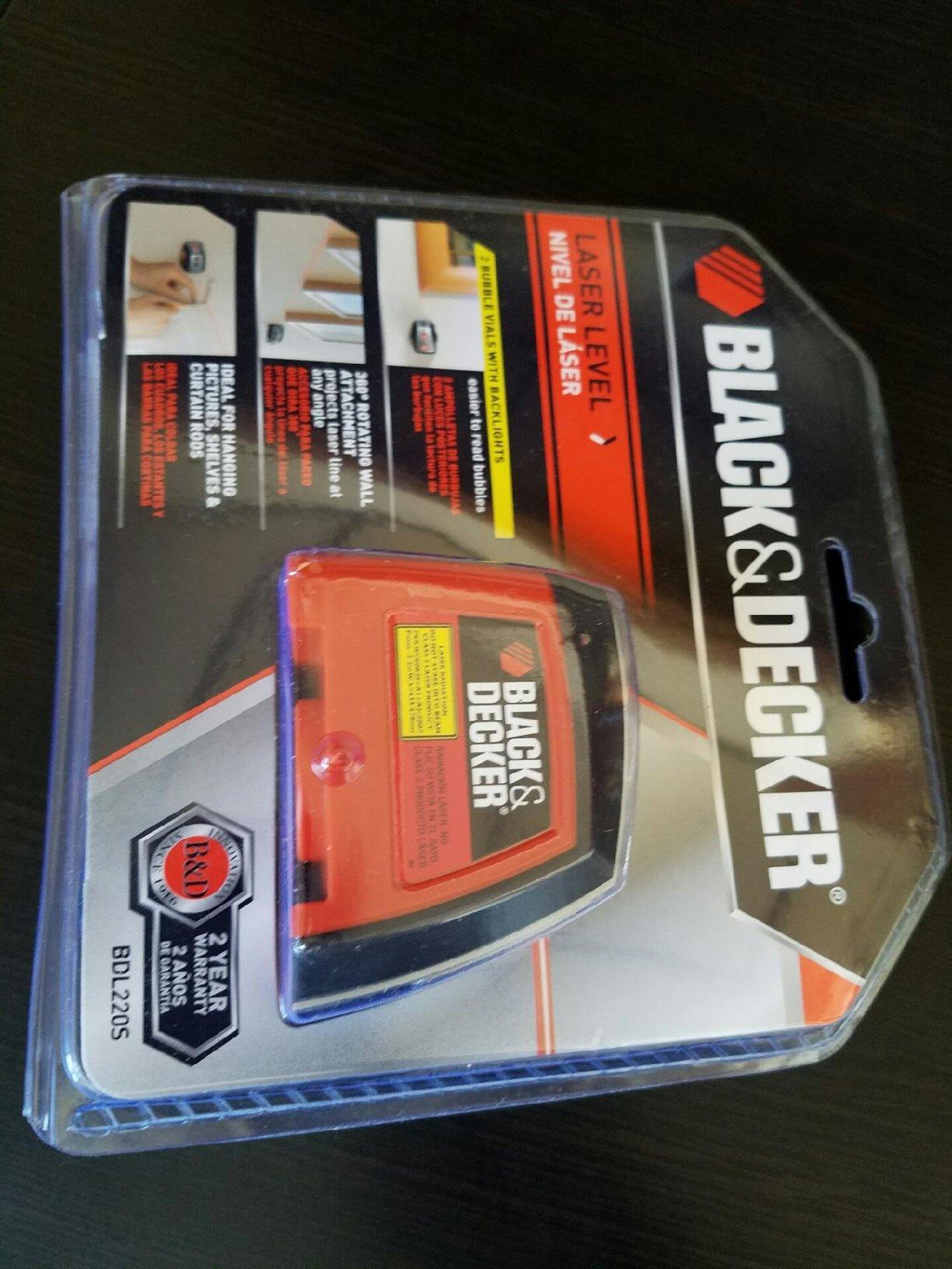 BLACK+DECKER Laser Level, Self-Leveling, 360 Degree Wall Attachment, AA Batteries Included (BDL220S), 7.25 x 7 x 2.5 inches customer photo 1