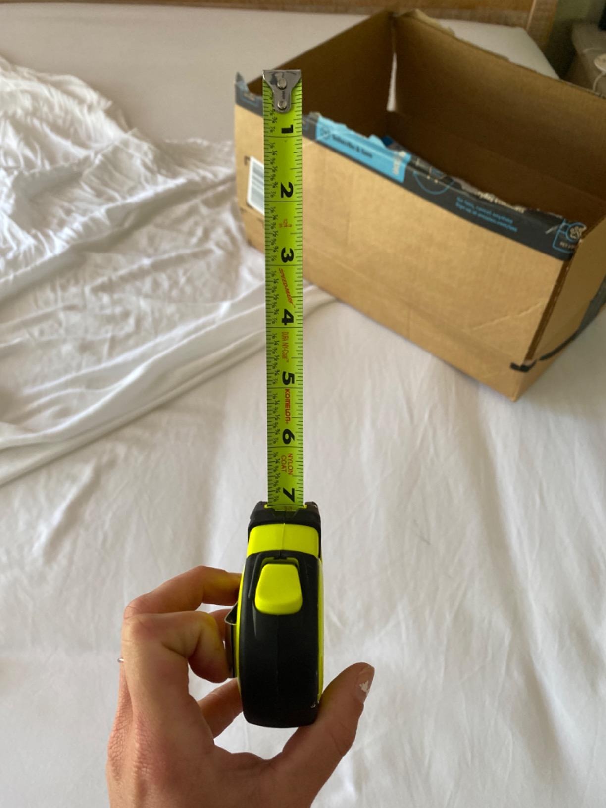 Komelon SL2825 Self Lock 25-Foot Power Tape customer photo 2