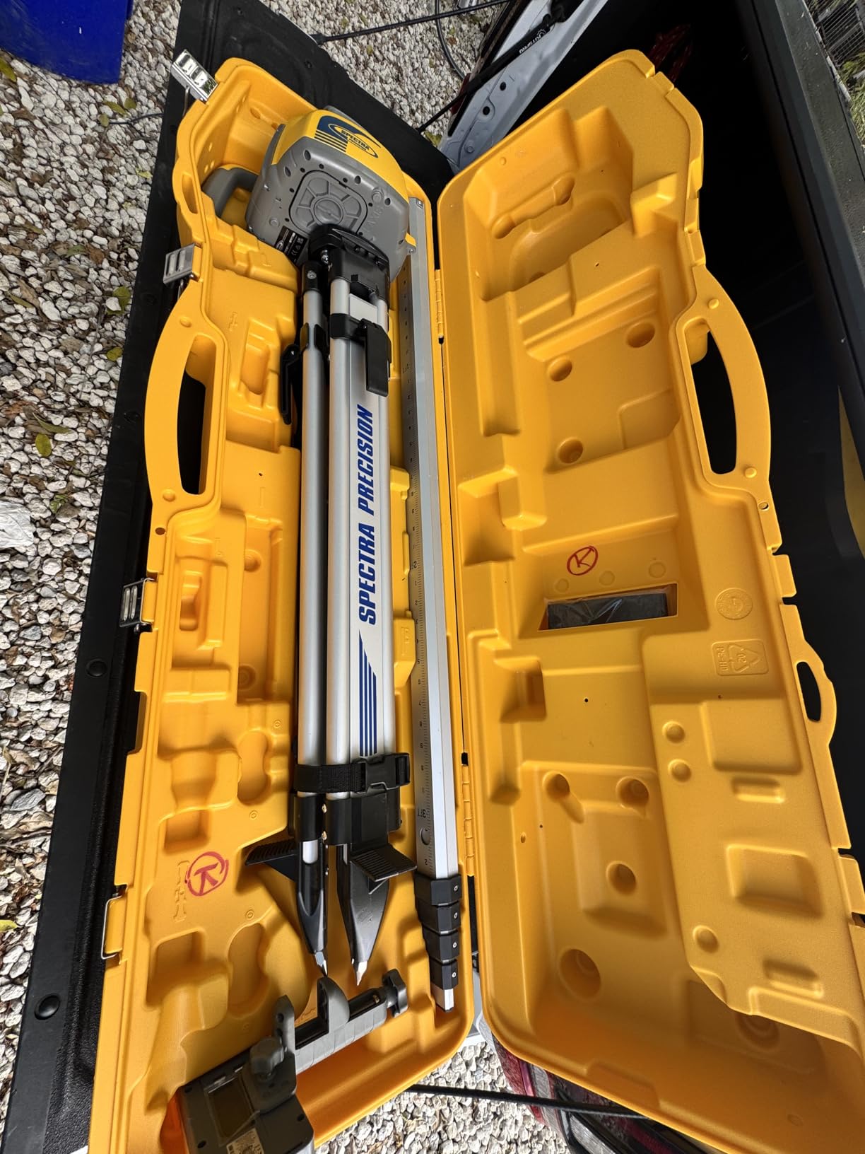 Spectra Precision LL300N-1 Self Leveling Rotary Laser Kit with Tripod, GR151 Professional - System Case - Grade Rod (Tenths) HL450 Receiver and Alkaline Batteries - Rugged IP66 Job-Site Performance customer photo 1