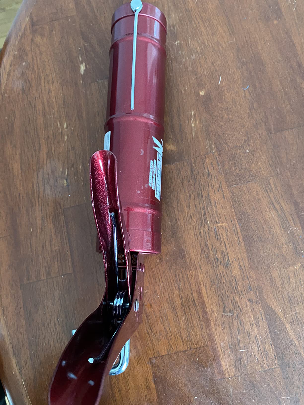 Newborn 189D Drip-Free Super Ratchet Rod Cradle Caulking Gun, 1/10 Gallon Cartridge, 6:1 Thrust Ratio, Red customer photo 1
