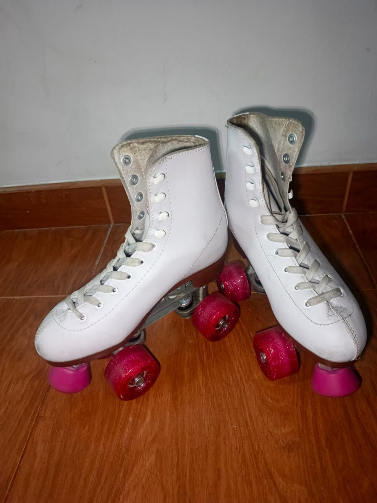 Chicago Skates Classic Quad Roller Skates for Women & Men - Durable & Top Performance, Adjustable High-Top Boots for Safe Indoor/Outdoor Roller Derby, 60mm PU Wheels & Semi-Precision Bearings customer photo 1