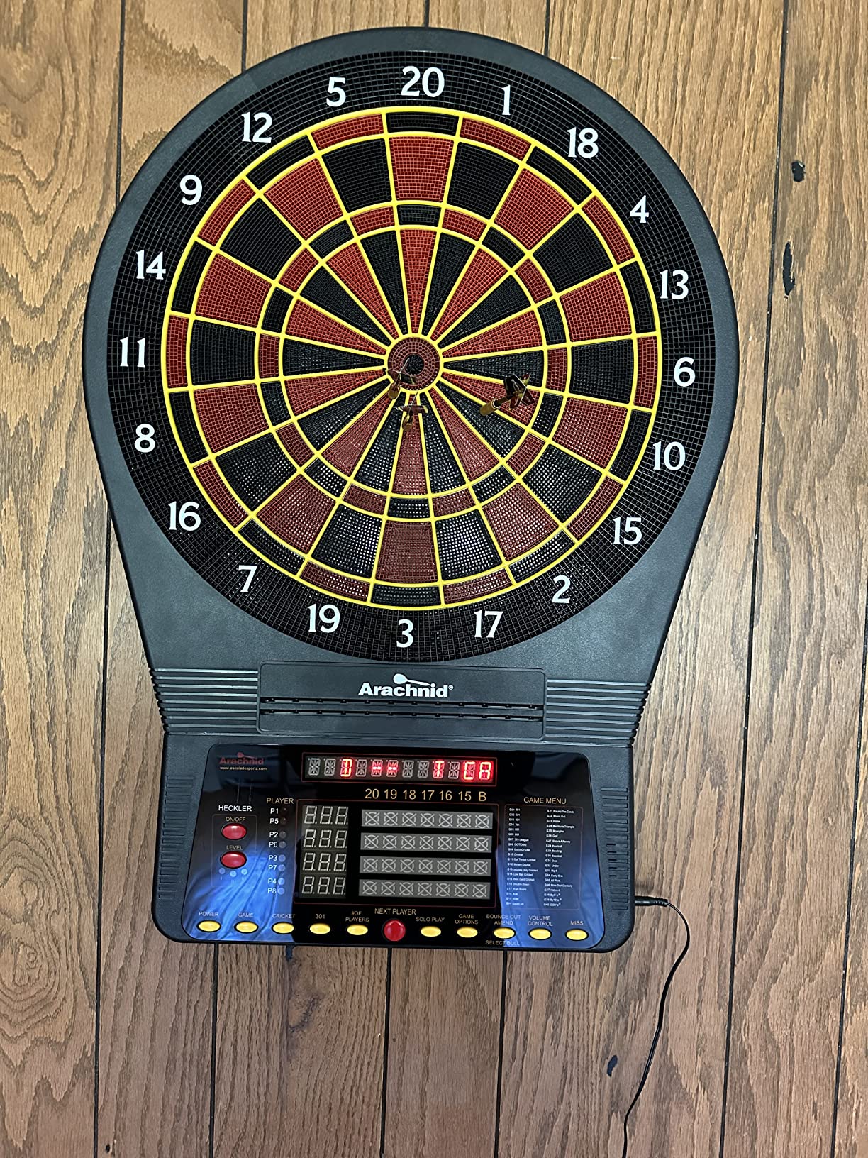 Arachnid Cricket Pro Tournament-Quality Electronic Dartboard up to 40 Games and 315 Variations (Including Popular Cricket Modes) customer photo 2